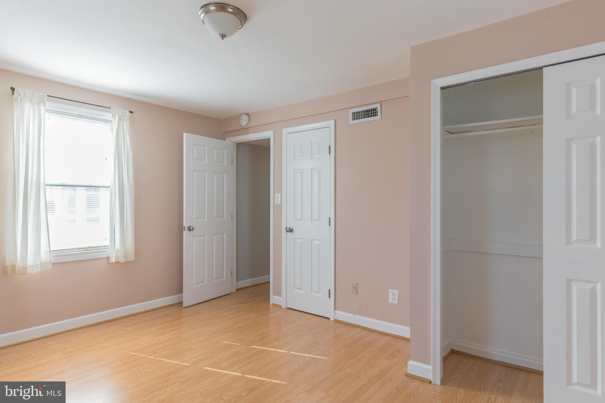 PARK GLEN - Residential Lease