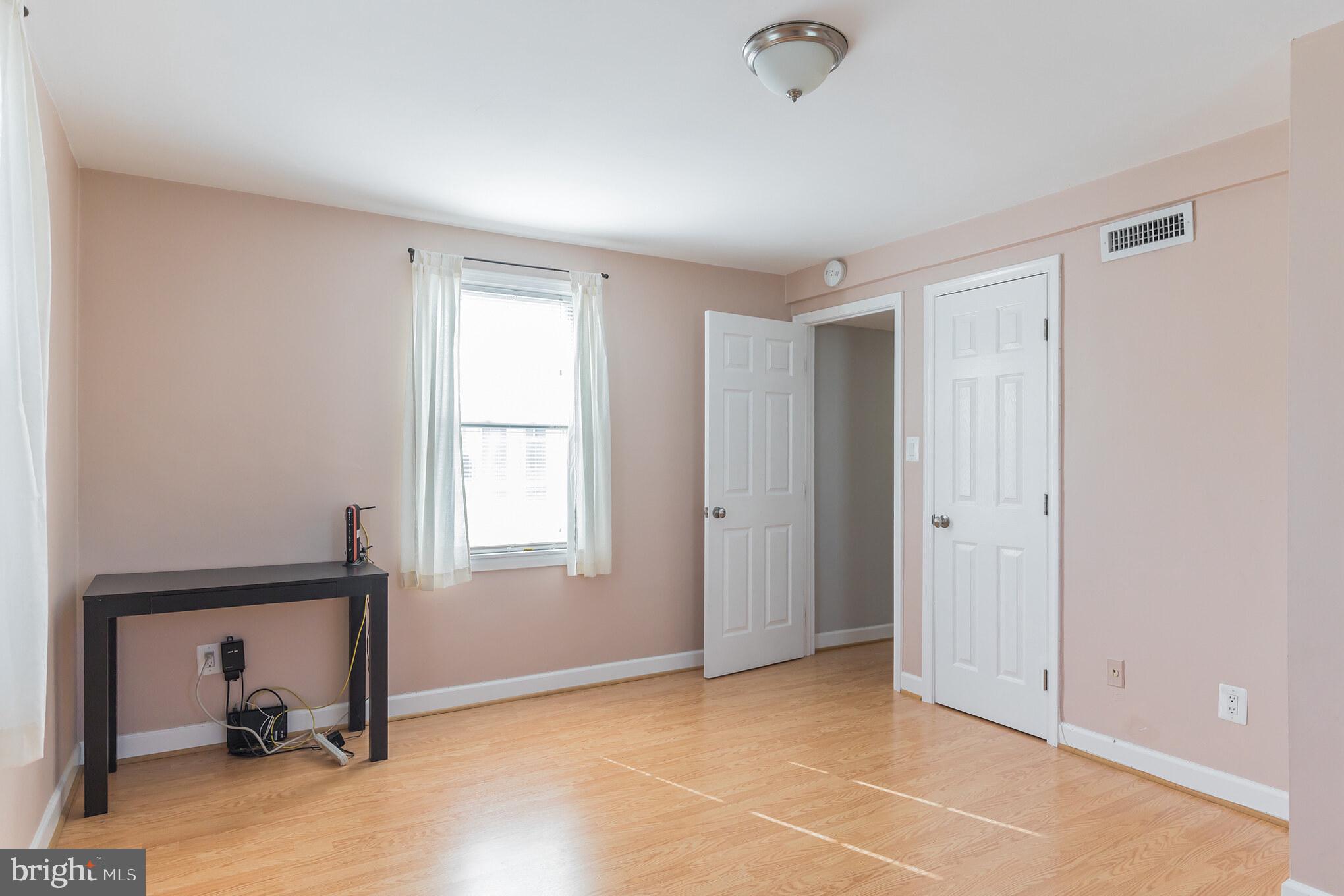 PARK GLEN - Residential Lease