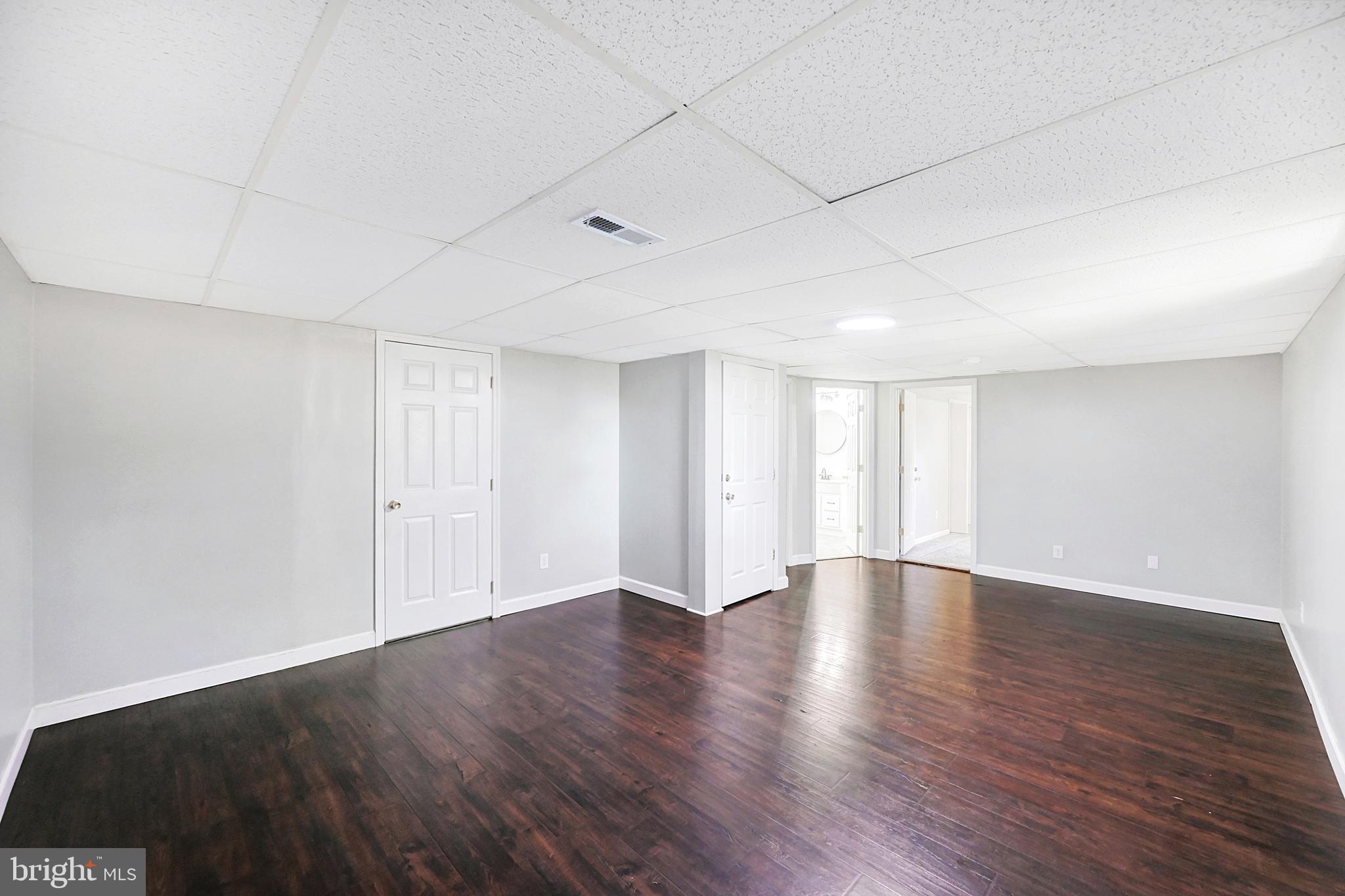 GRAY MOUNT - Residential