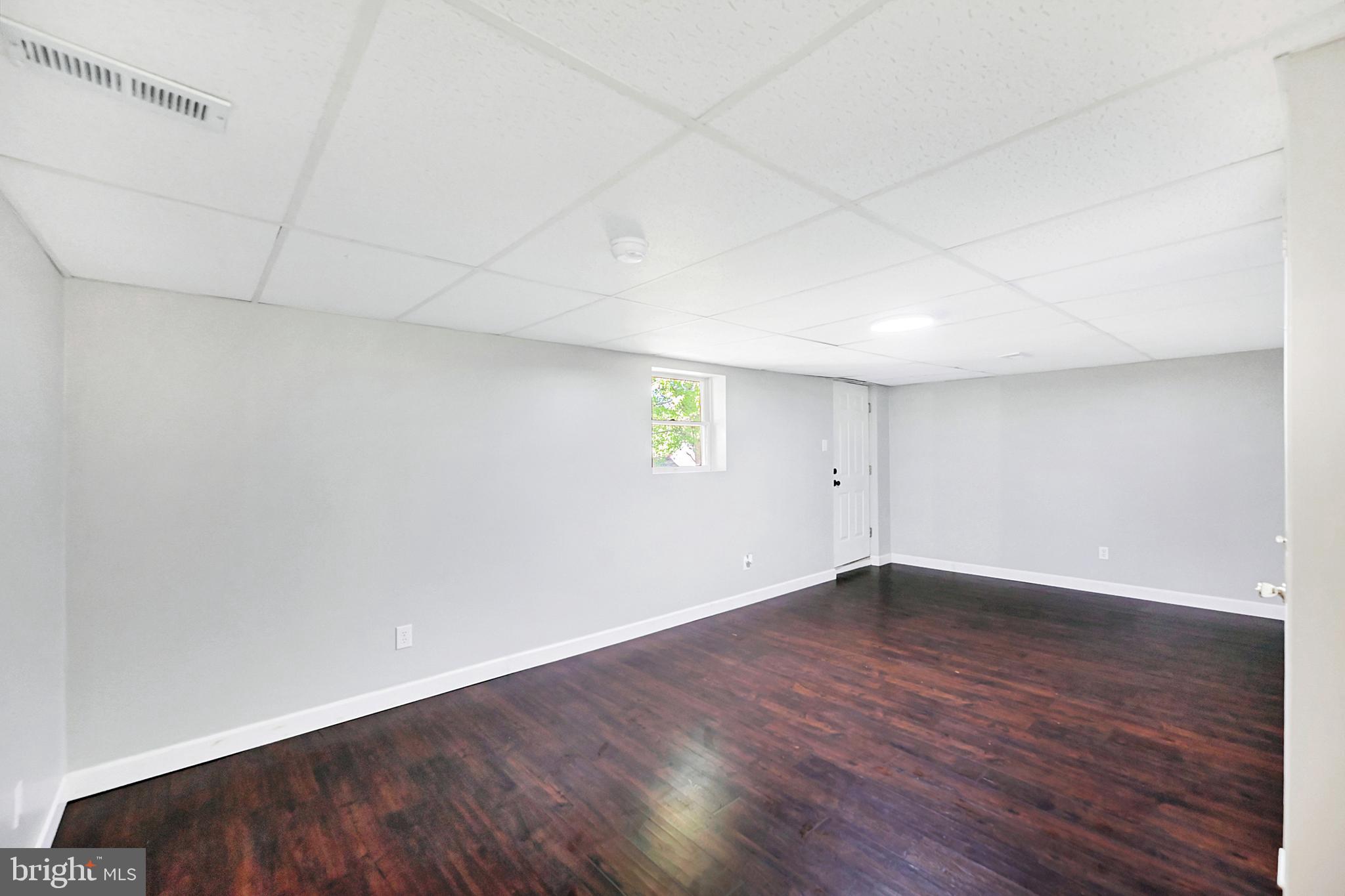 GRAY MOUNT - Residential