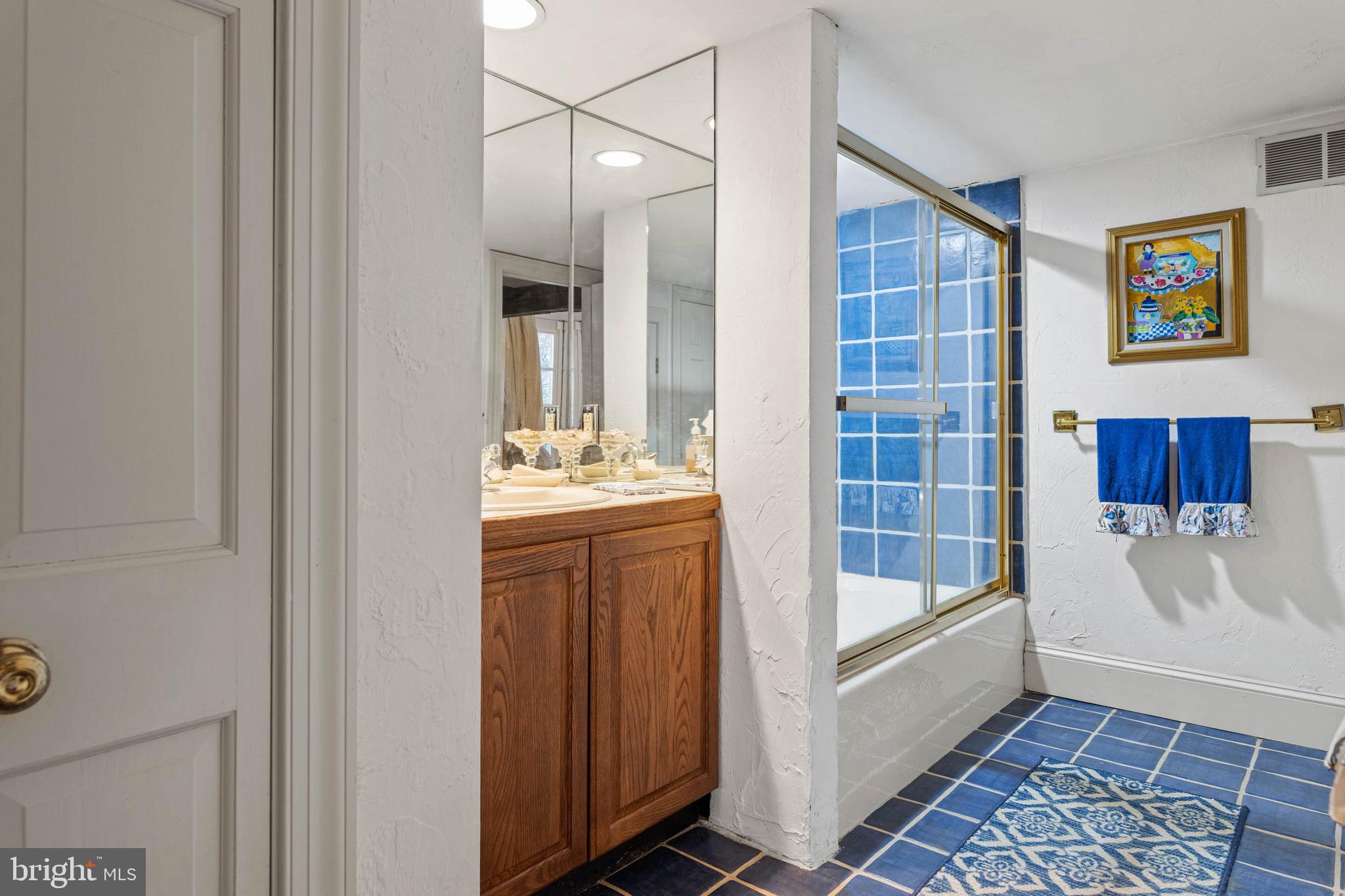 ARONIMINK - Residential