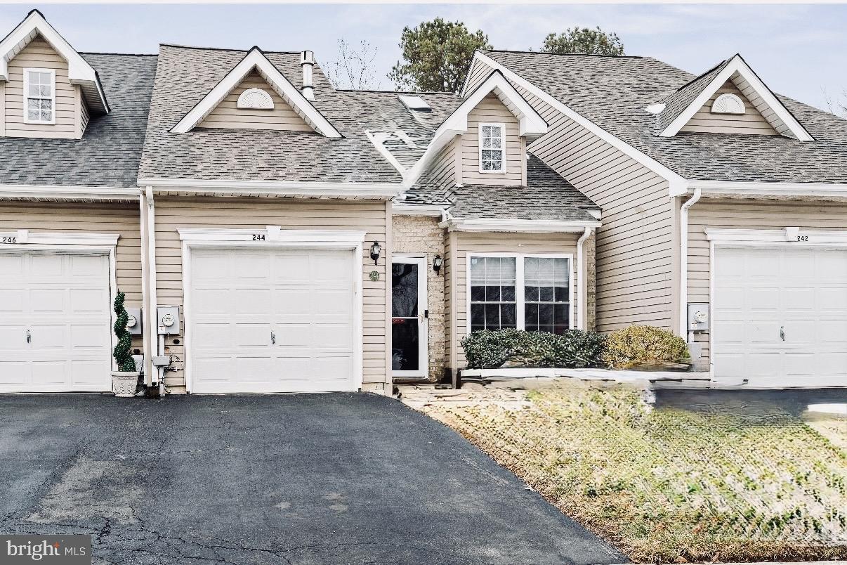 CROSSINGS AT CHRIS - Residential