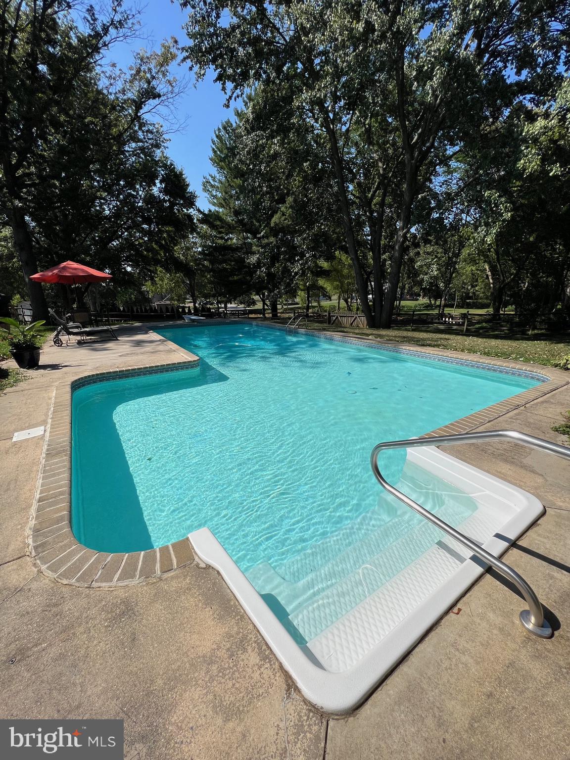 FOUNTAINDALE SOUTH - Residential