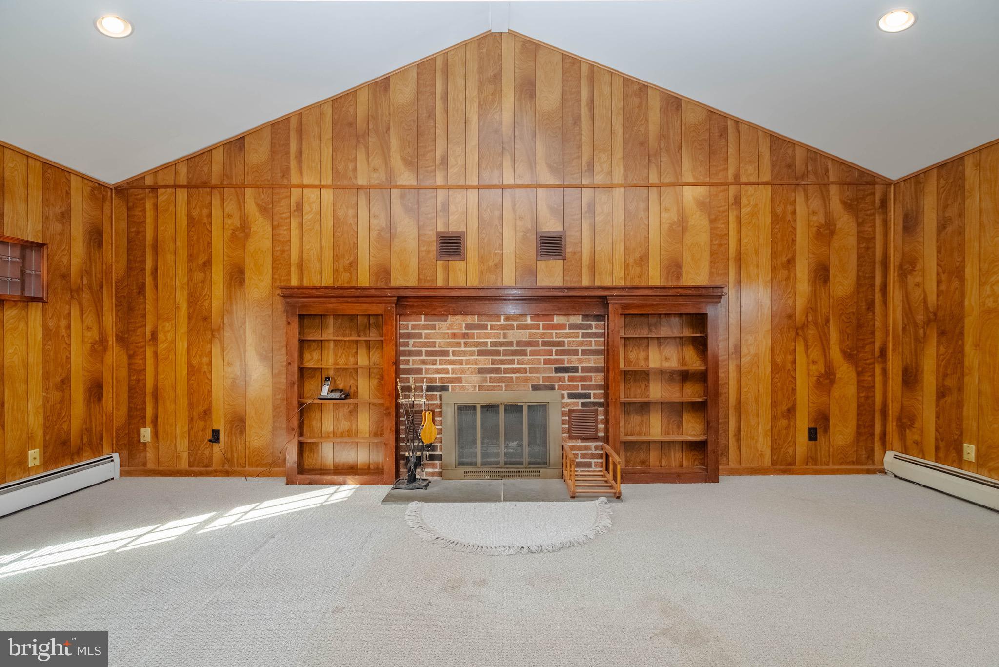 HILLSDALE - Residential