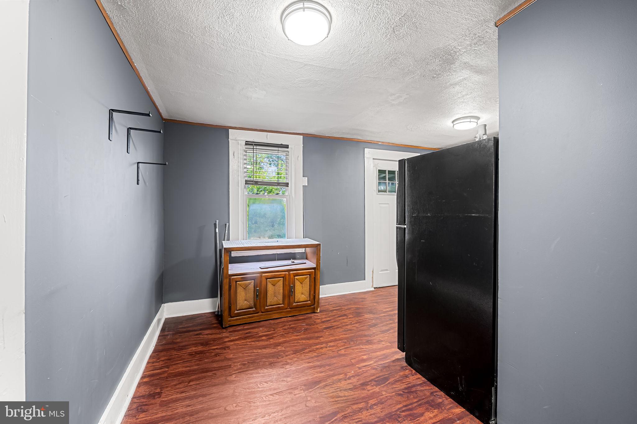 GWYNN OAK - Residential Lease