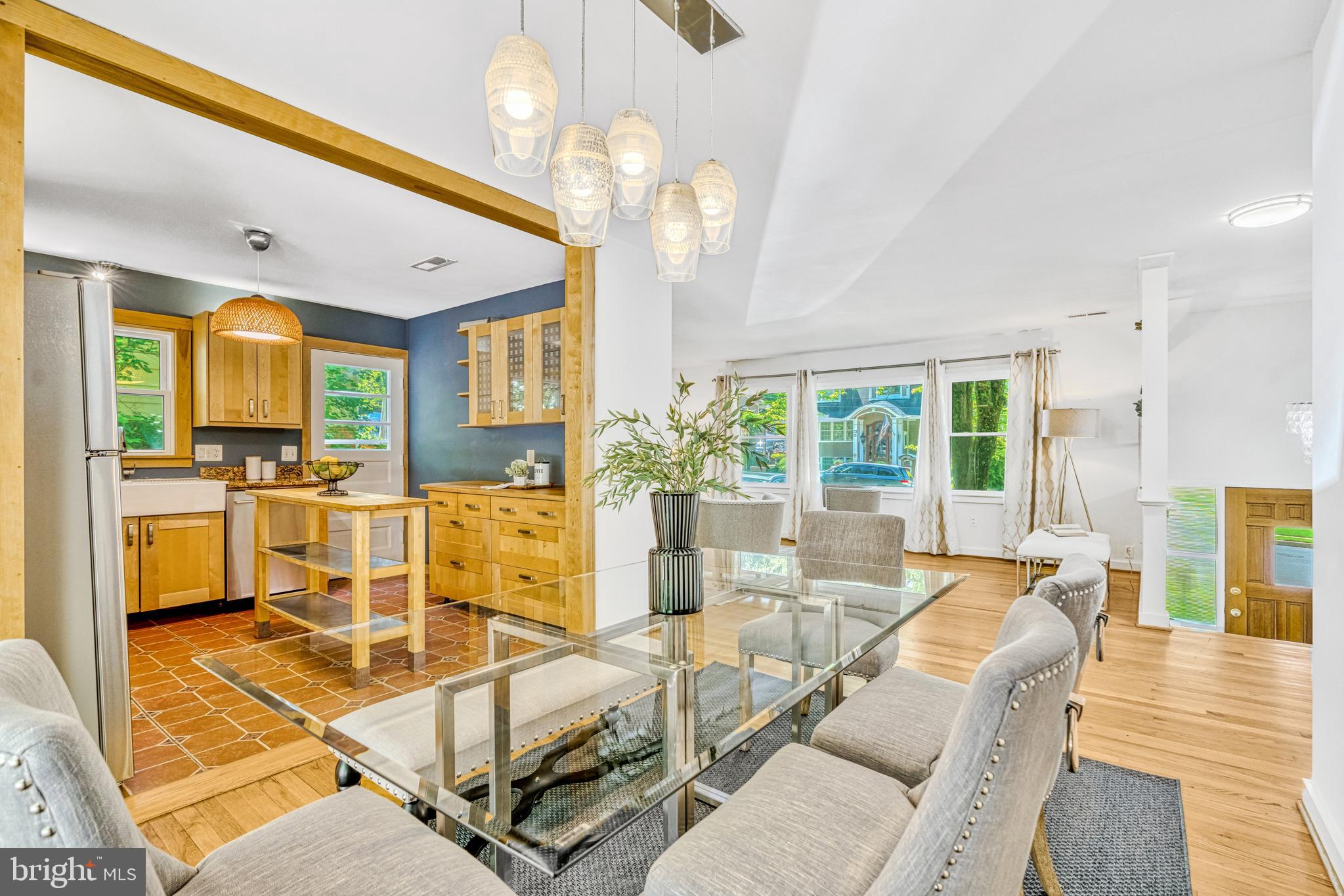 VIENNA WOODS - Residential