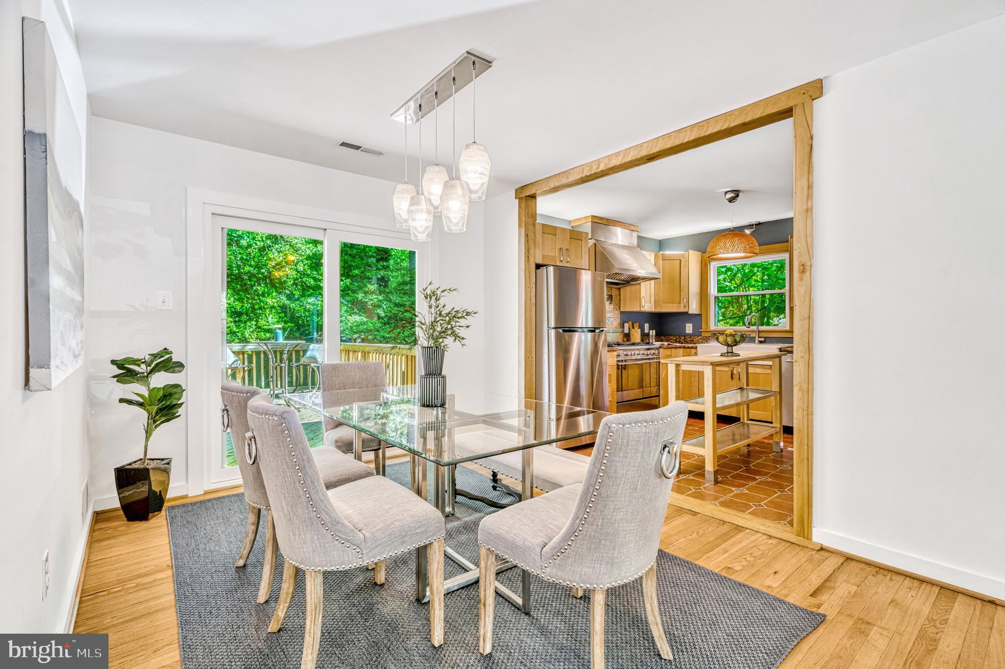 VIENNA WOODS - Residential