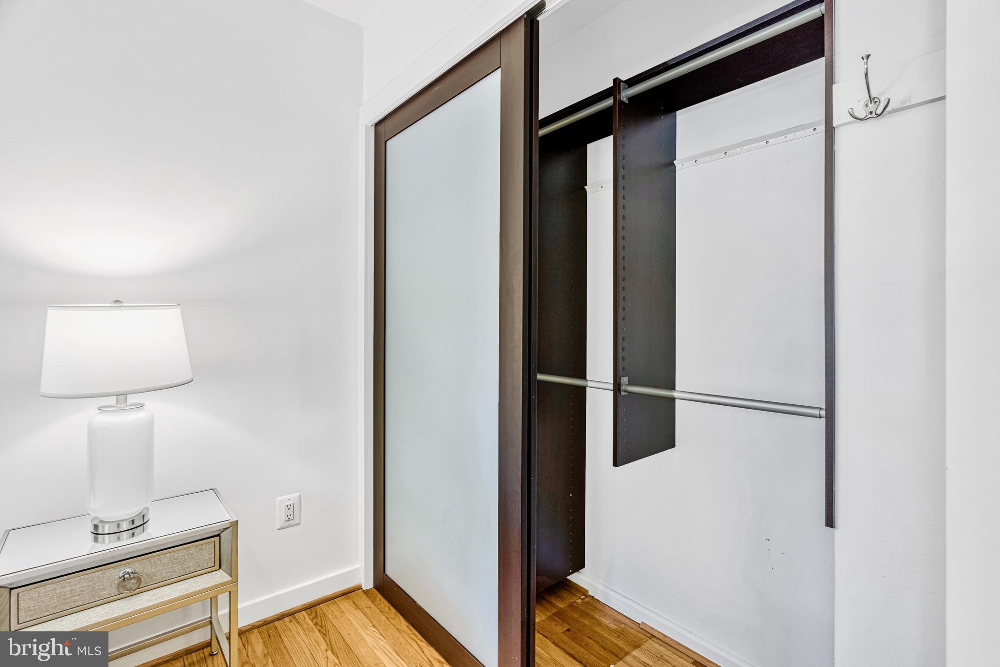 VIENNA WOODS - Residential