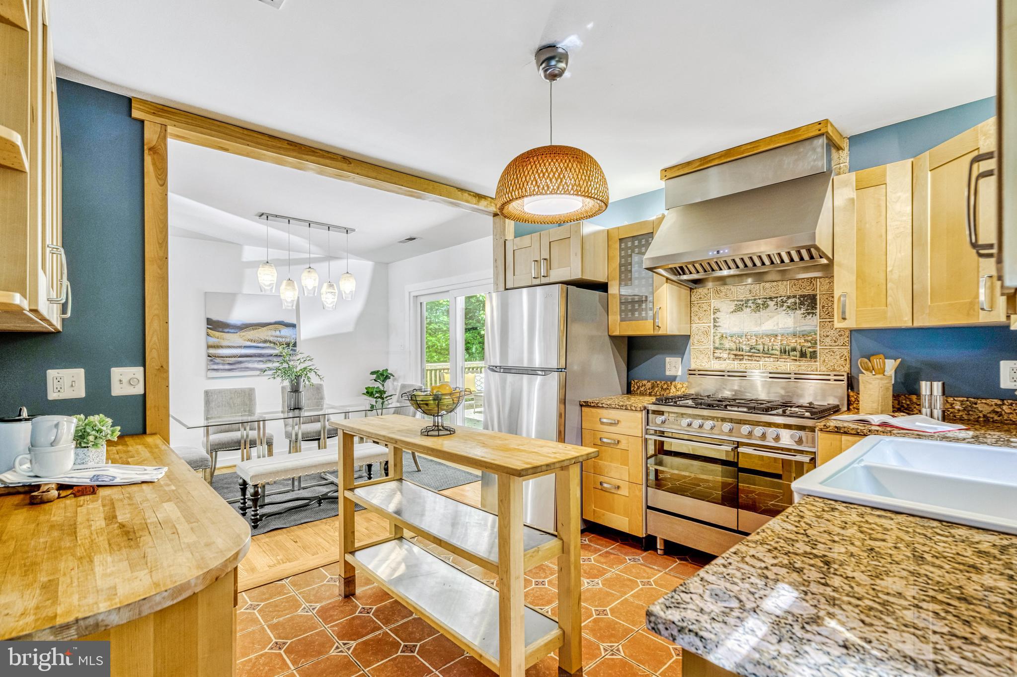 VIENNA WOODS - Residential