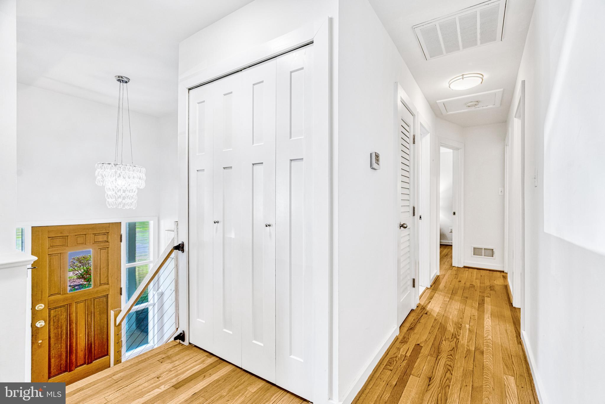 VIENNA WOODS - Residential