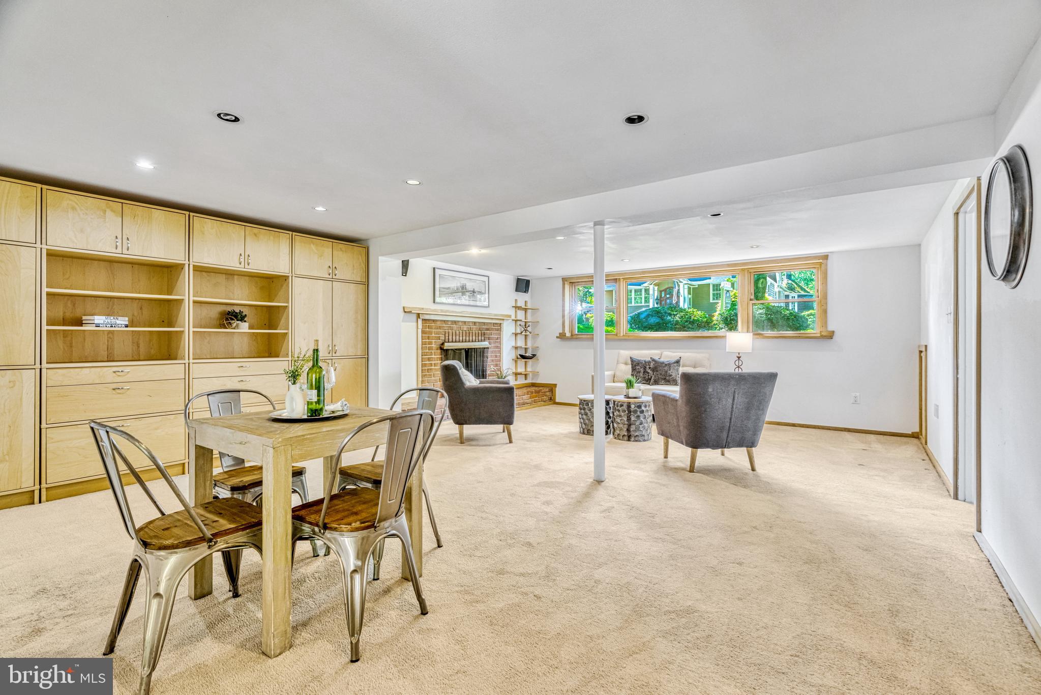 VIENNA WOODS - Residential