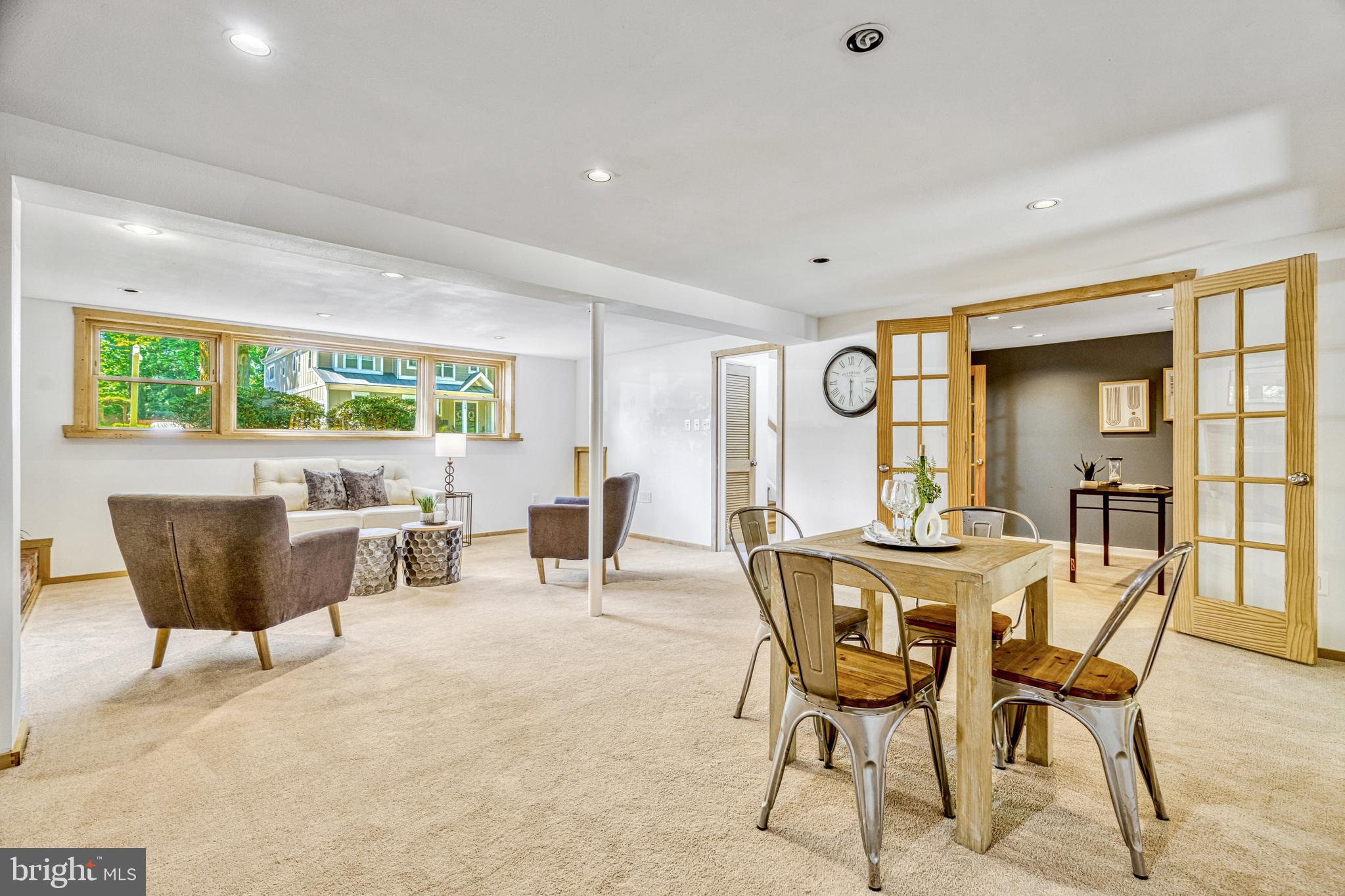 VIENNA WOODS - Residential