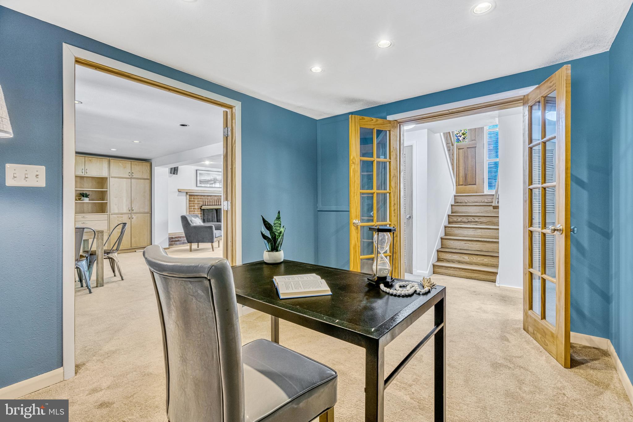 VIENNA WOODS - Residential