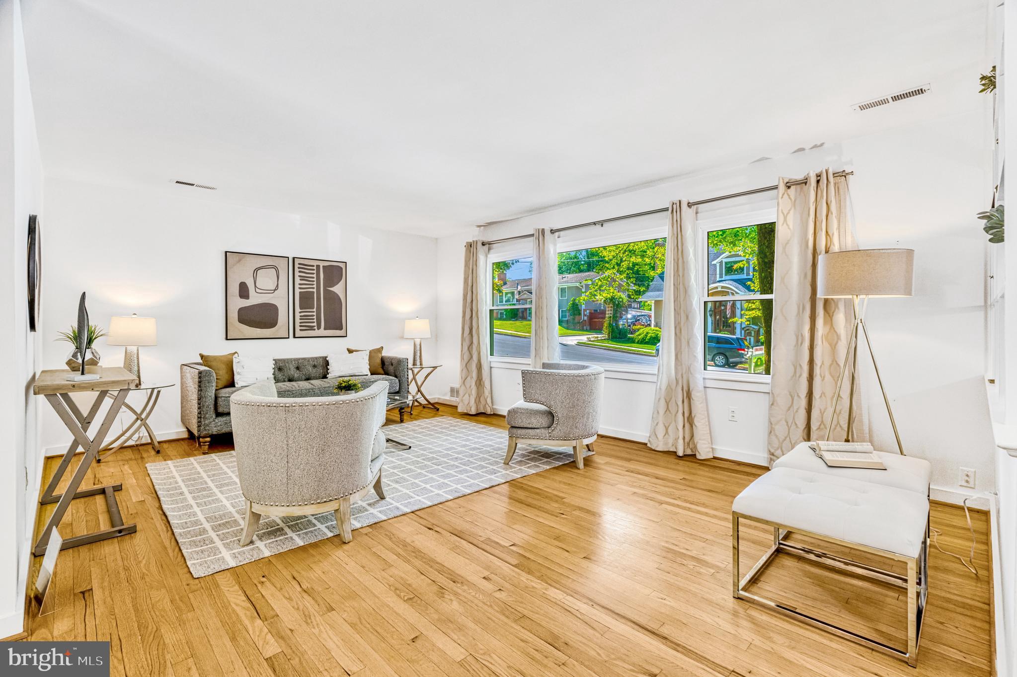 VIENNA WOODS - Residential