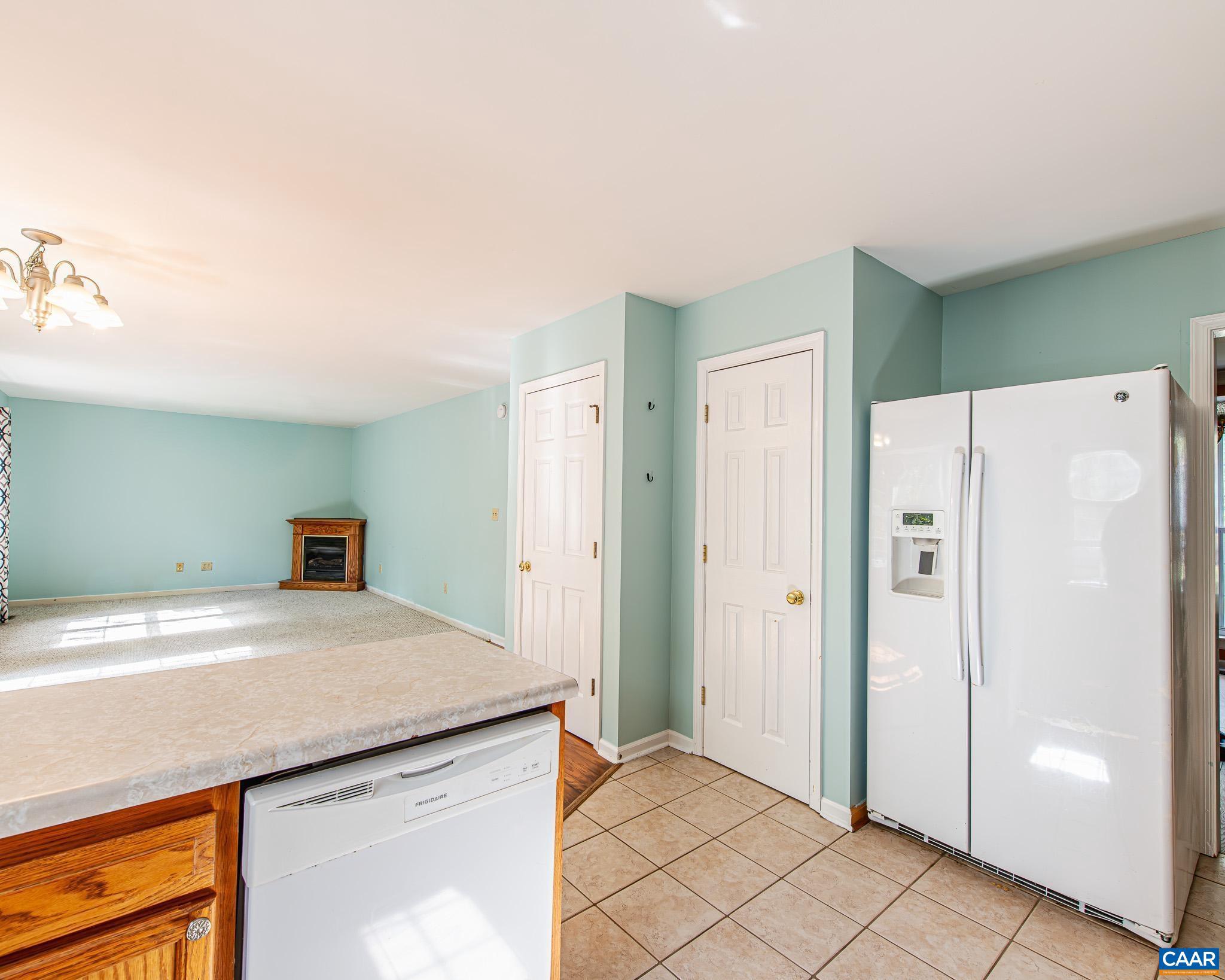 LAKE MONTICELLO - Residential