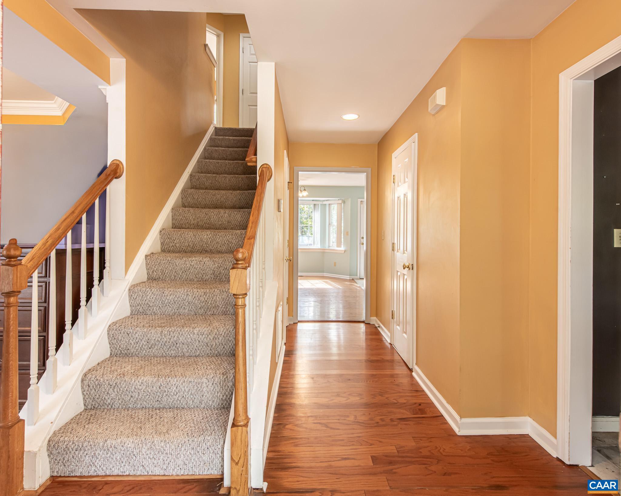 LAKE MONTICELLO - Residential