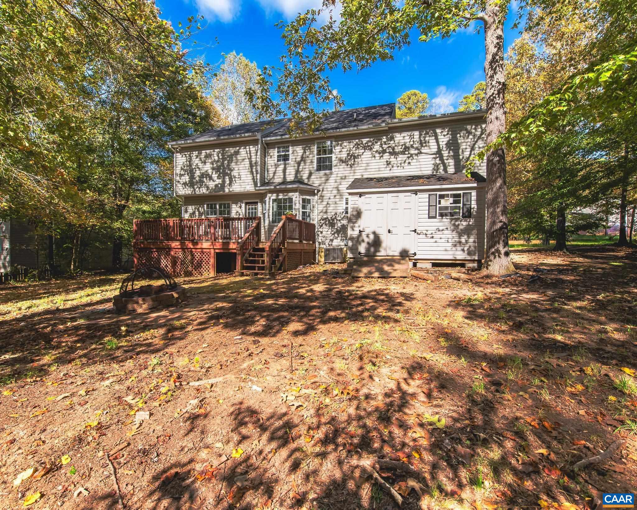 LAKE MONTICELLO - Residential