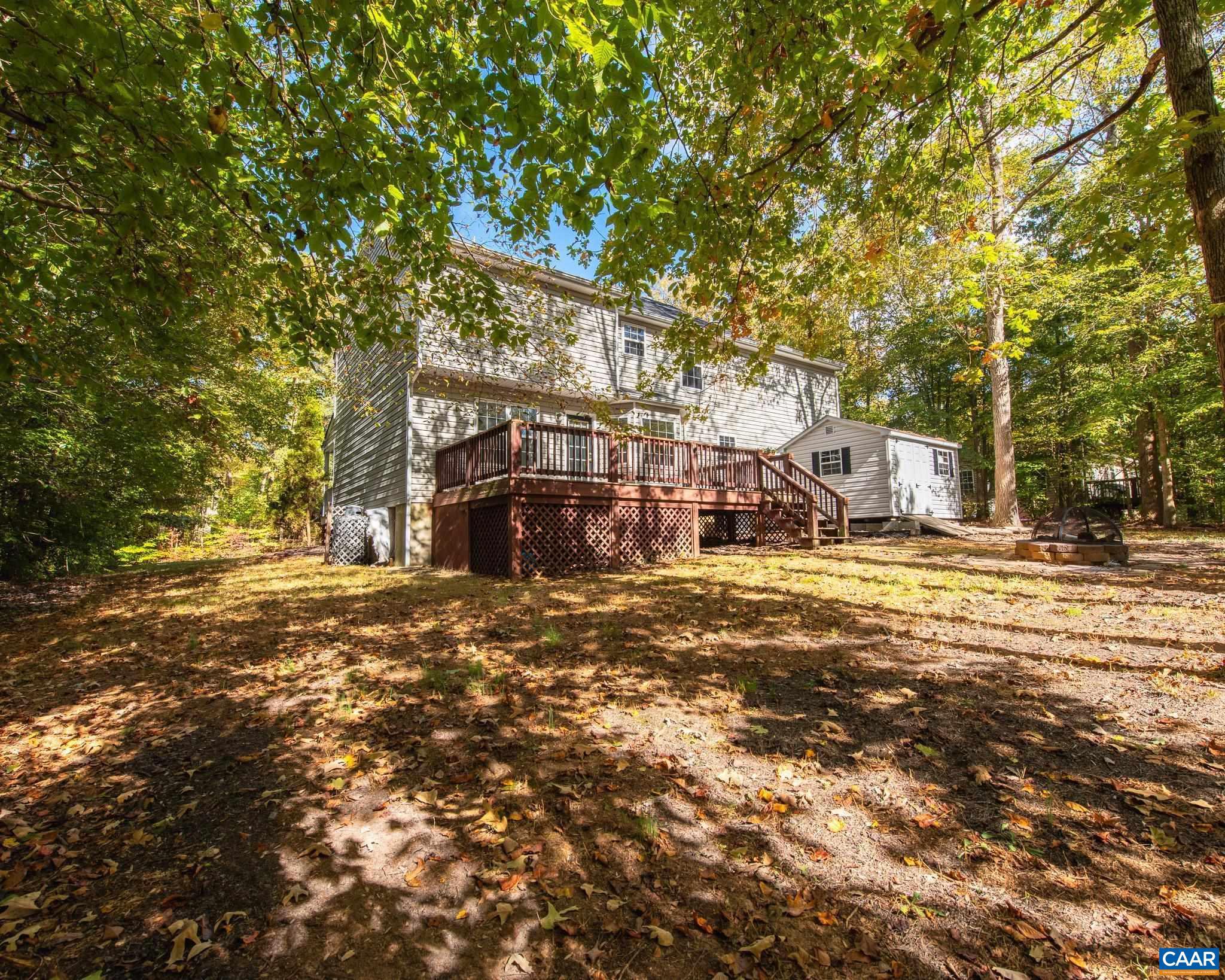 LAKE MONTICELLO - Residential