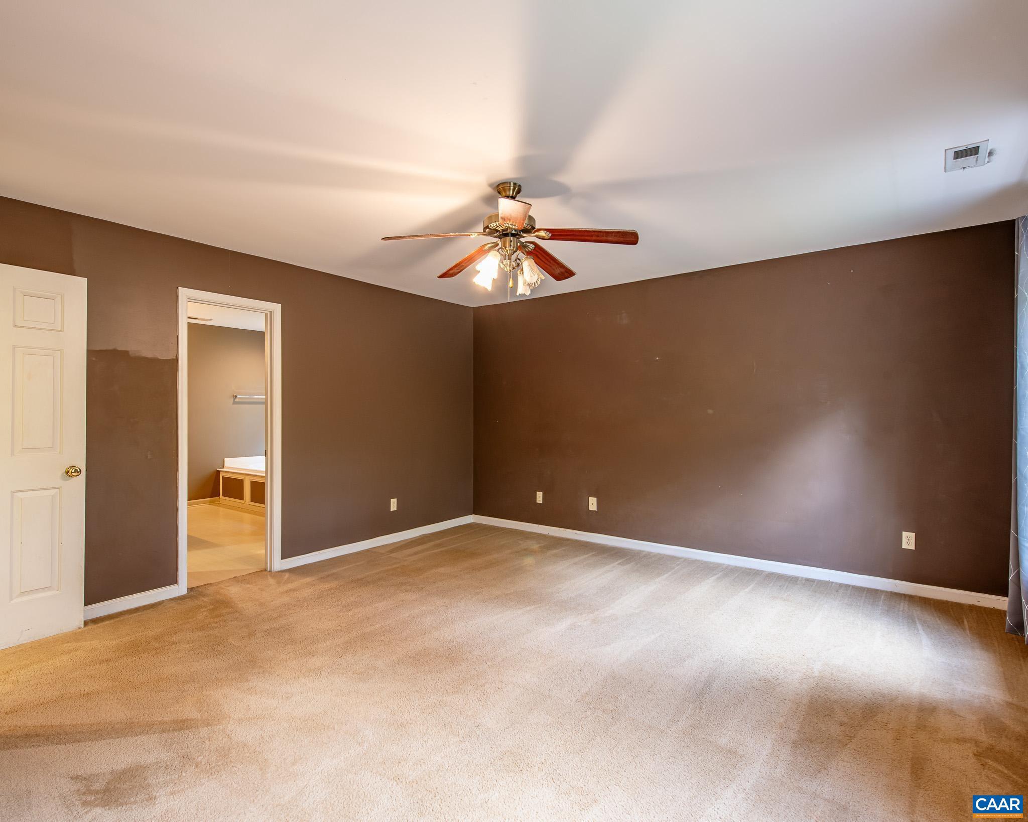 LAKE MONTICELLO - Residential