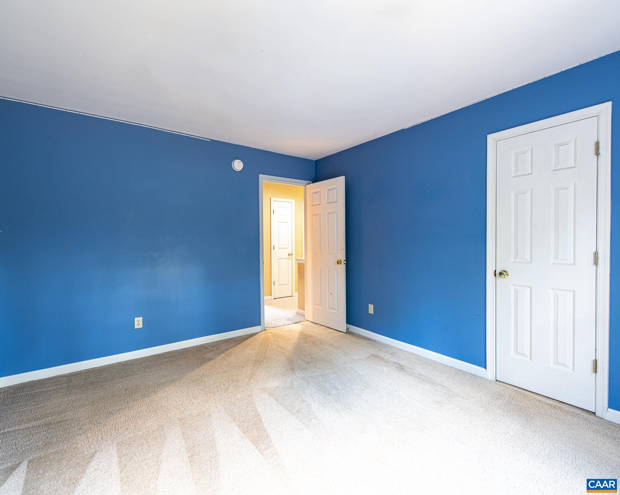 LAKE MONTICELLO - Residential