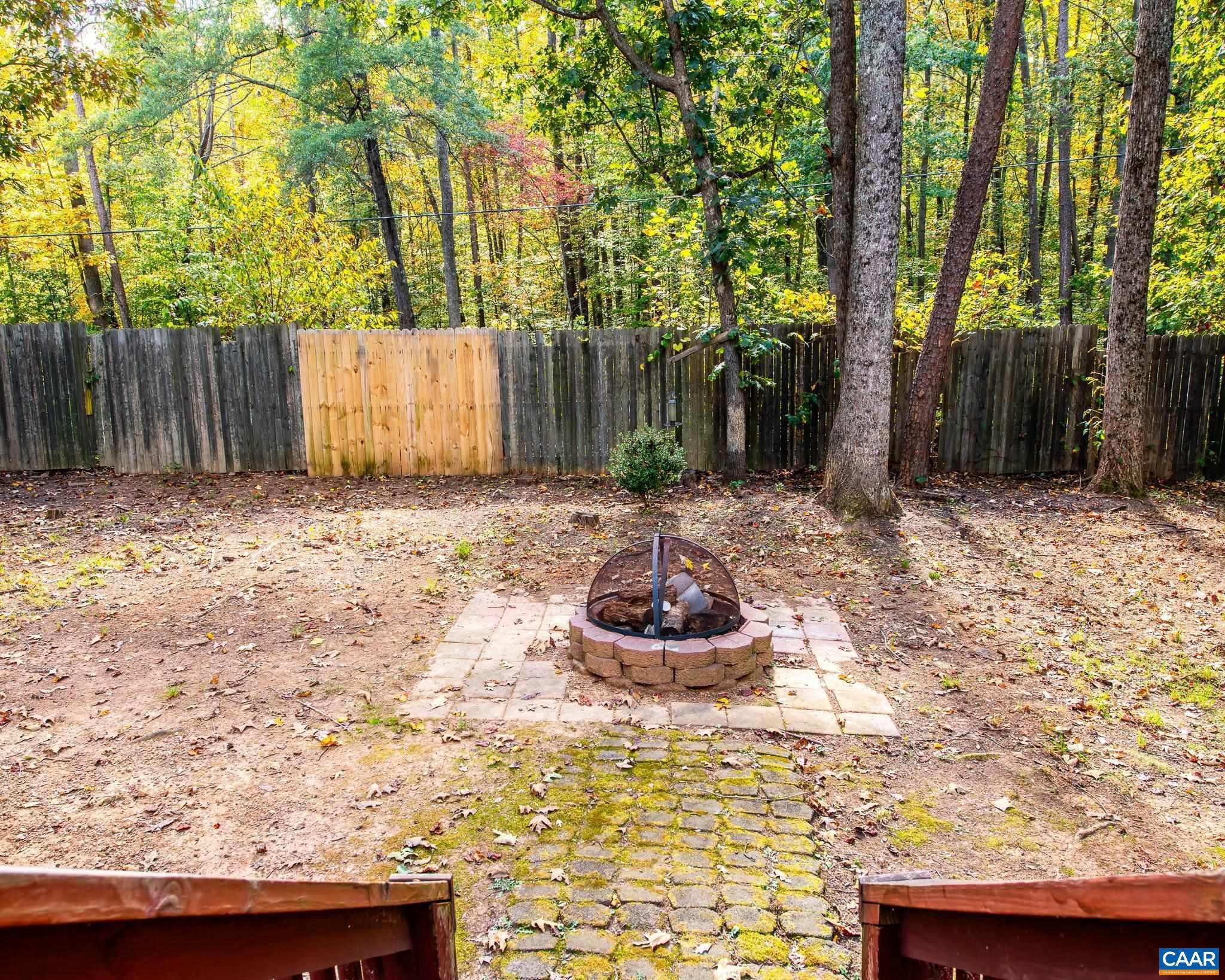 LAKE MONTICELLO - Residential