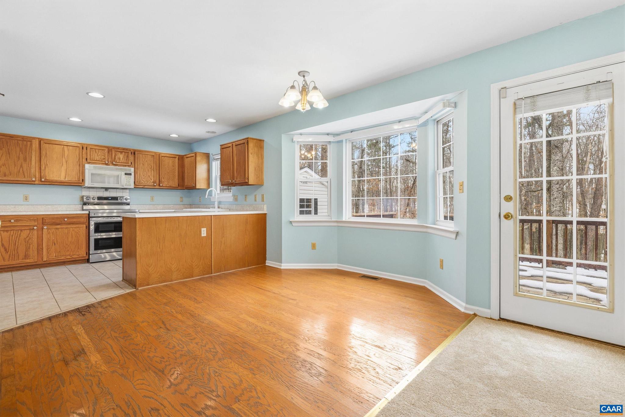 LAKE MONTICELLO - Residential