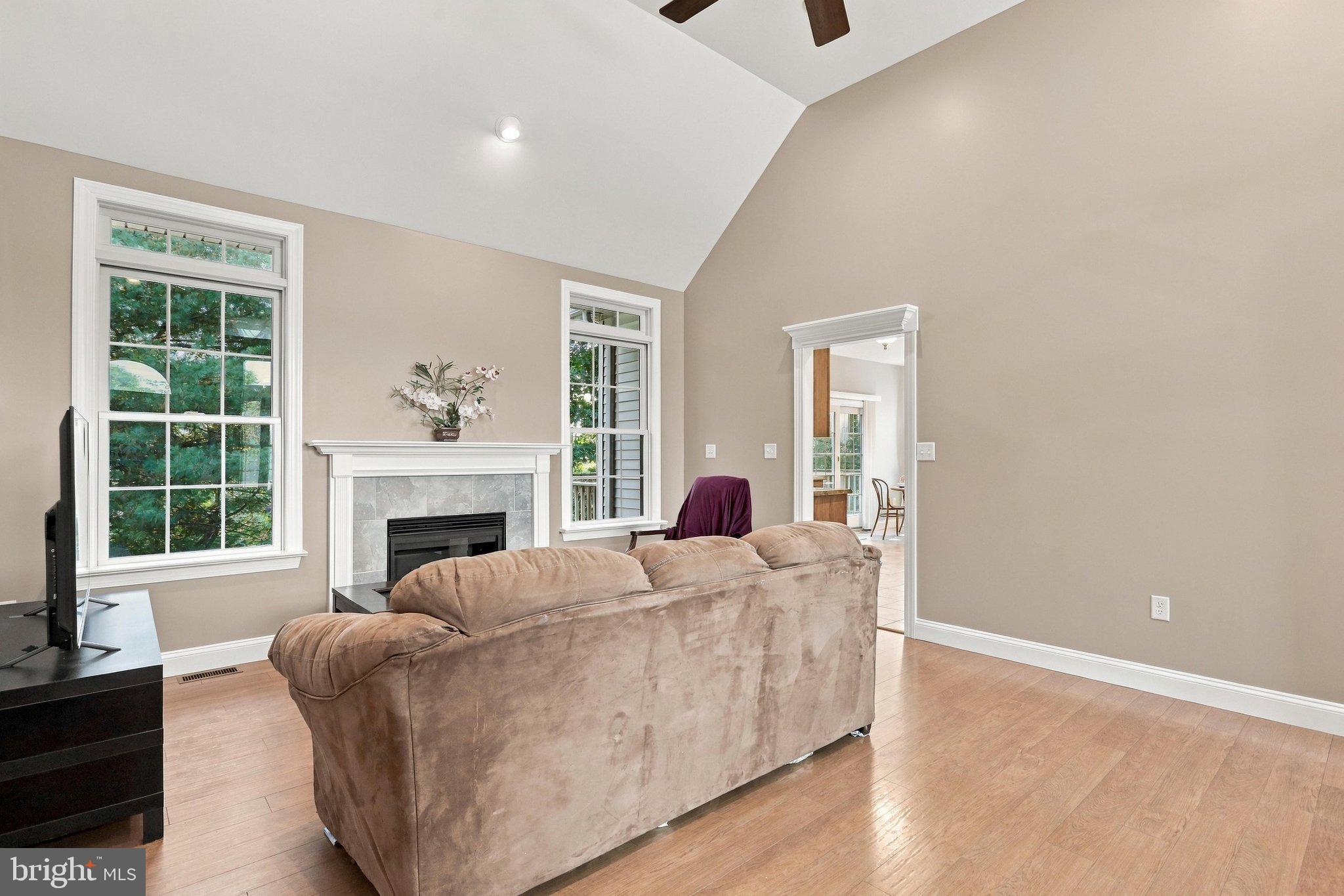 321 CHESTNUT CIRCLE