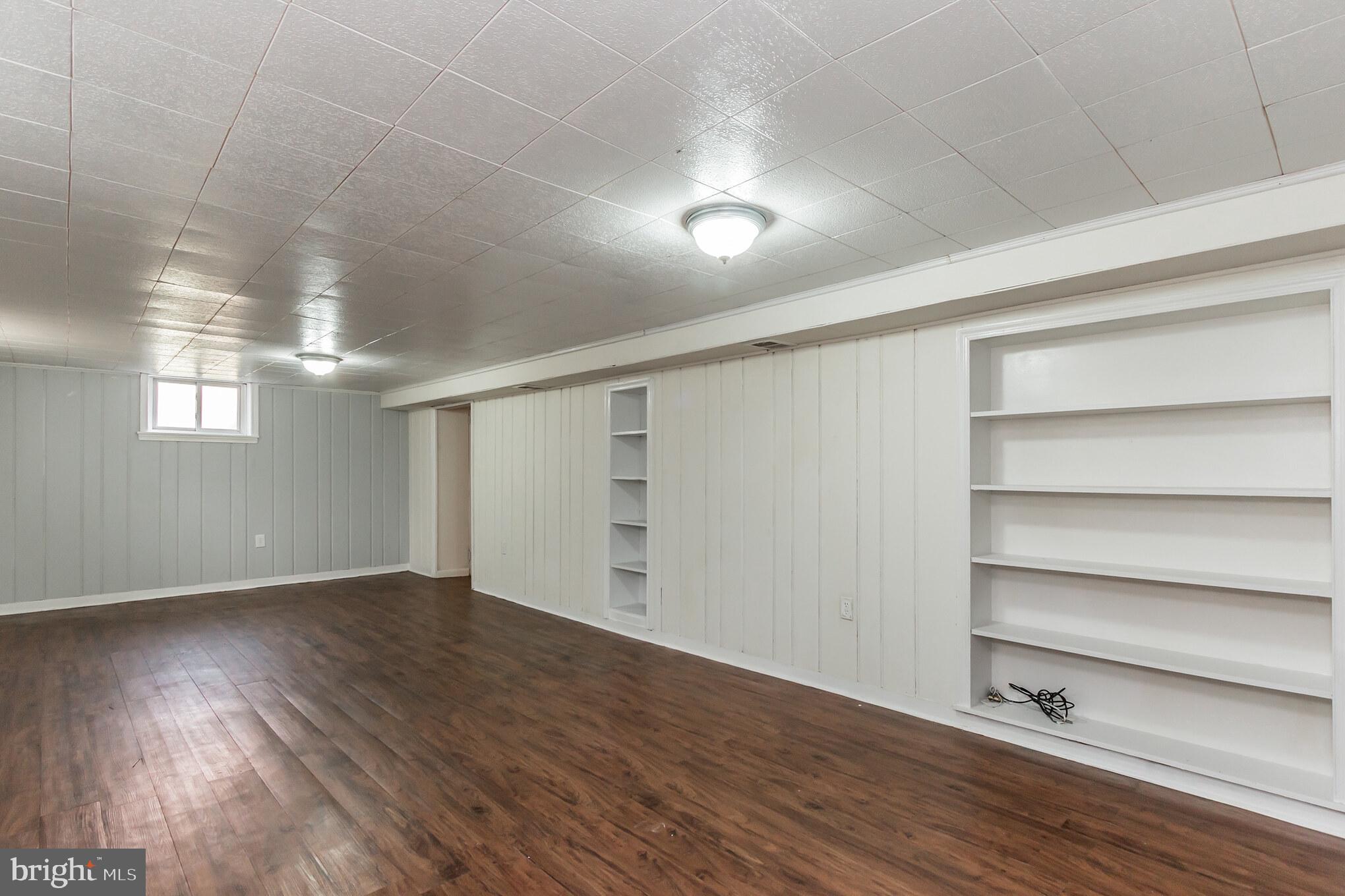 CAROLE HIGHLANDS - Residential