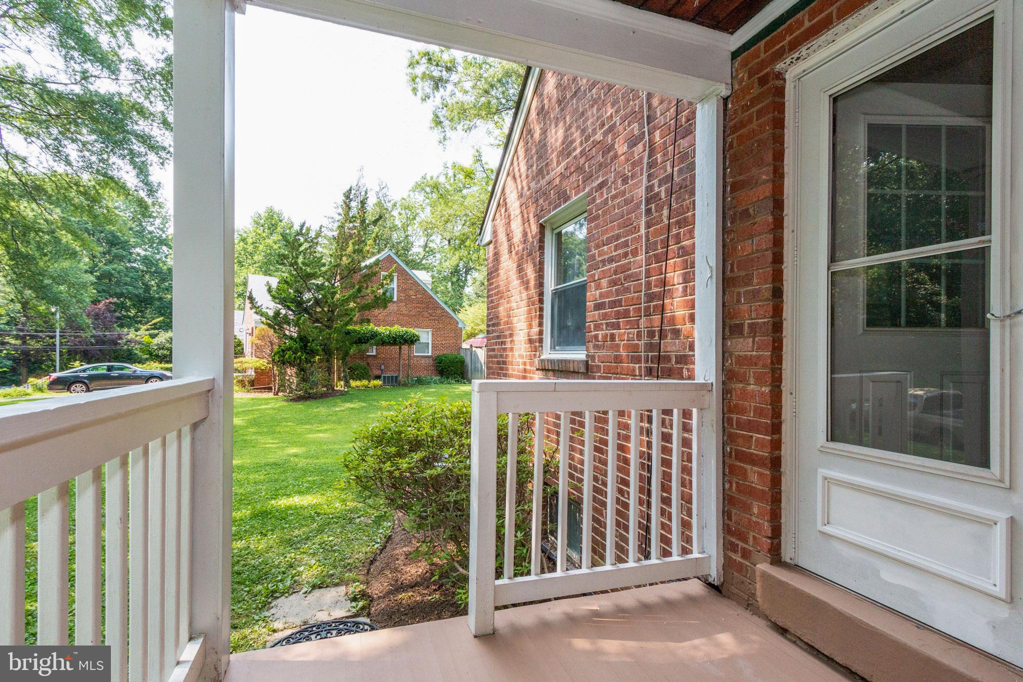 CAROLE HIGHLANDS - Residential