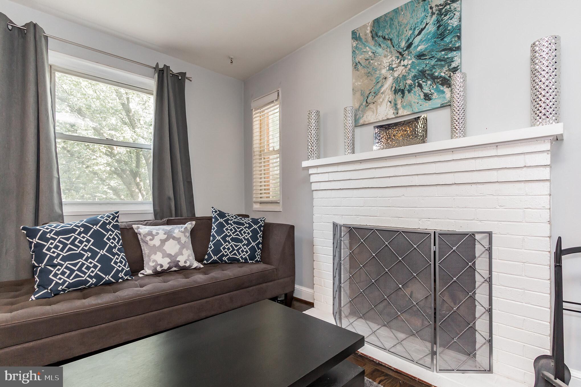 CAROLE HIGHLANDS - Residential