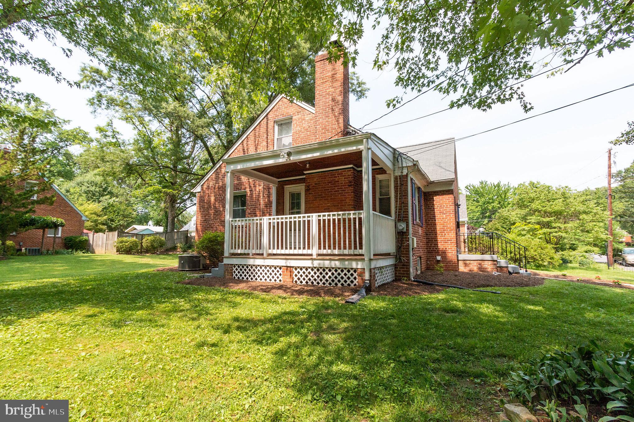 CAROLE HIGHLANDS - Residential