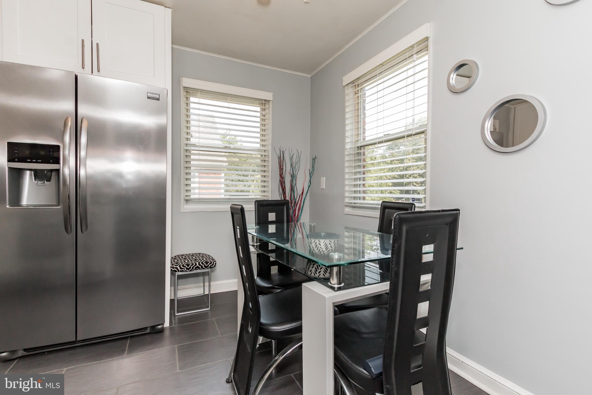 CAROLE HIGHLANDS - Residential