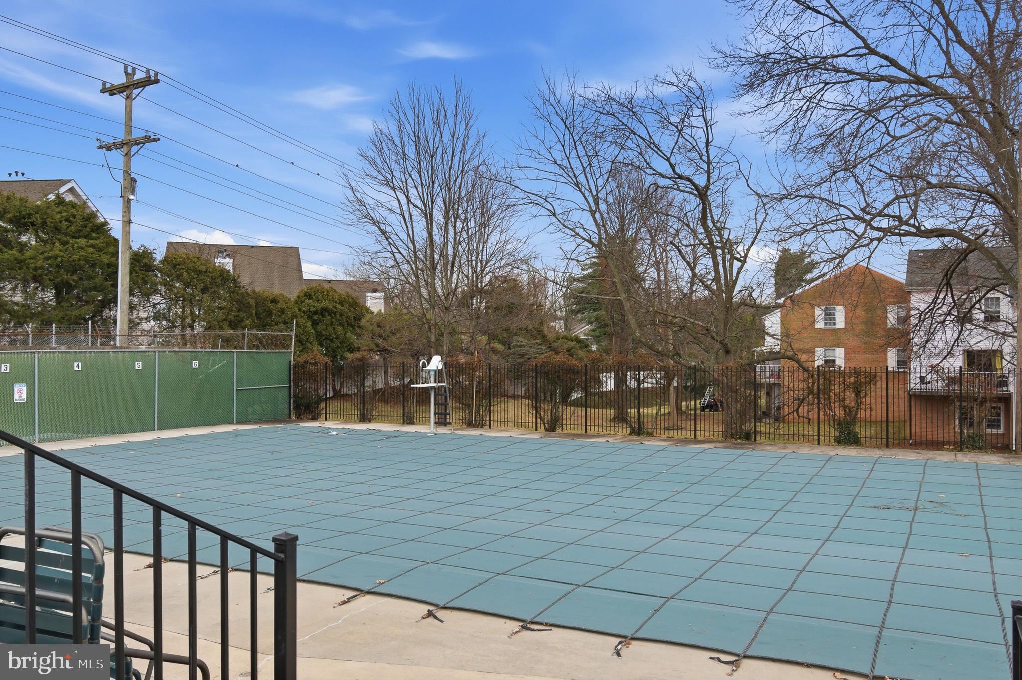 THE MEADOWS - Residential