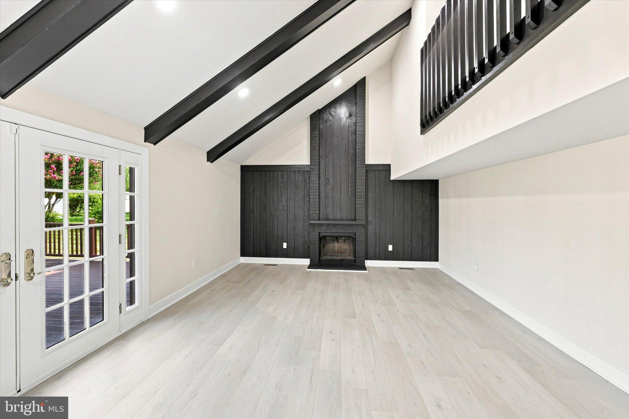 48 MEADOWRUE COURT