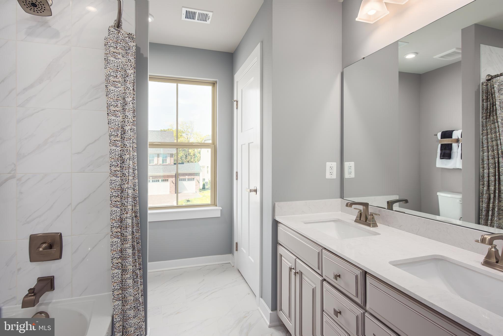 CANTER CREEK - Residential