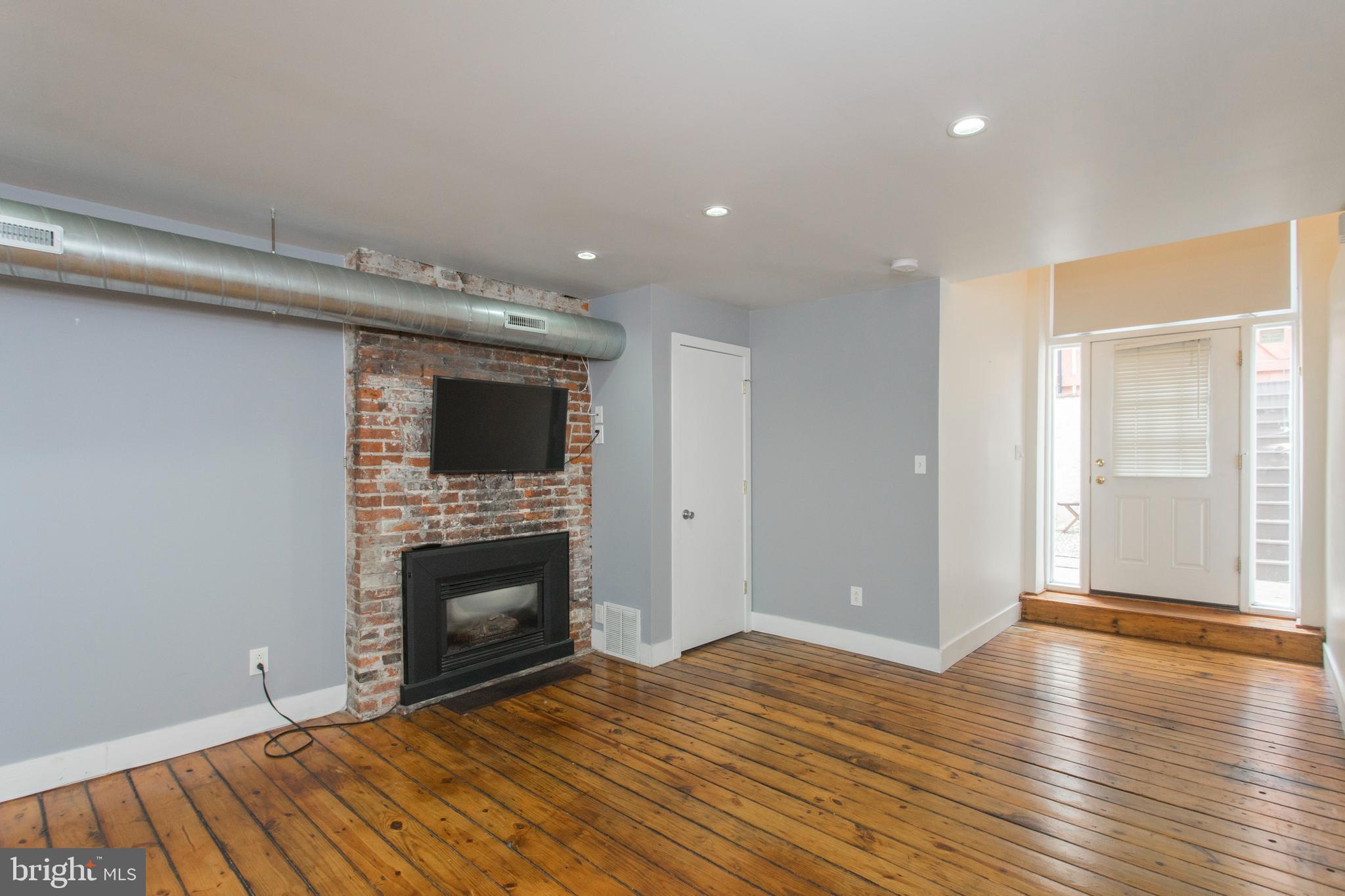 WASHINGTON SQ WEST - Residential