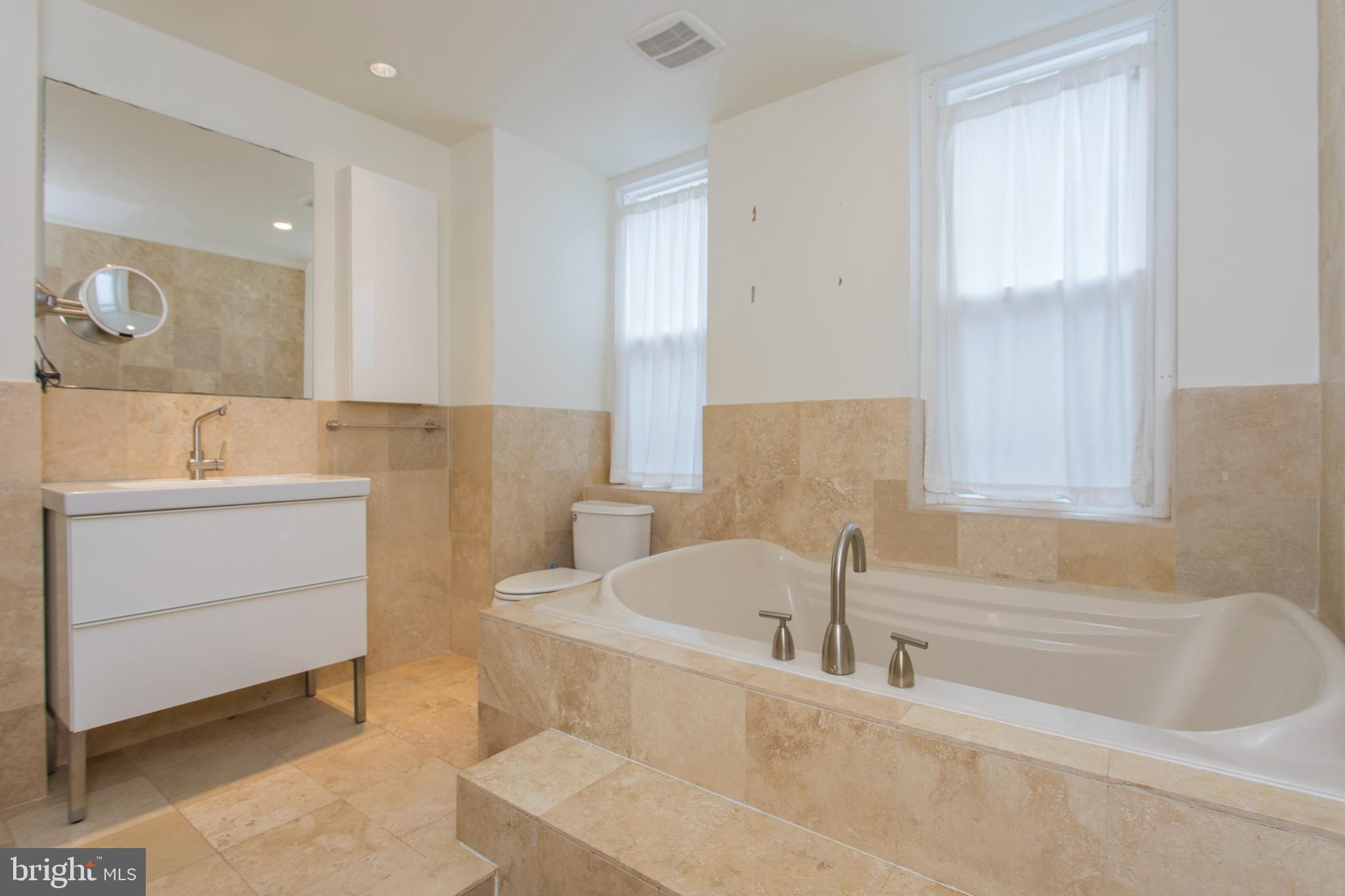 WASHINGTON SQ WEST - Residential