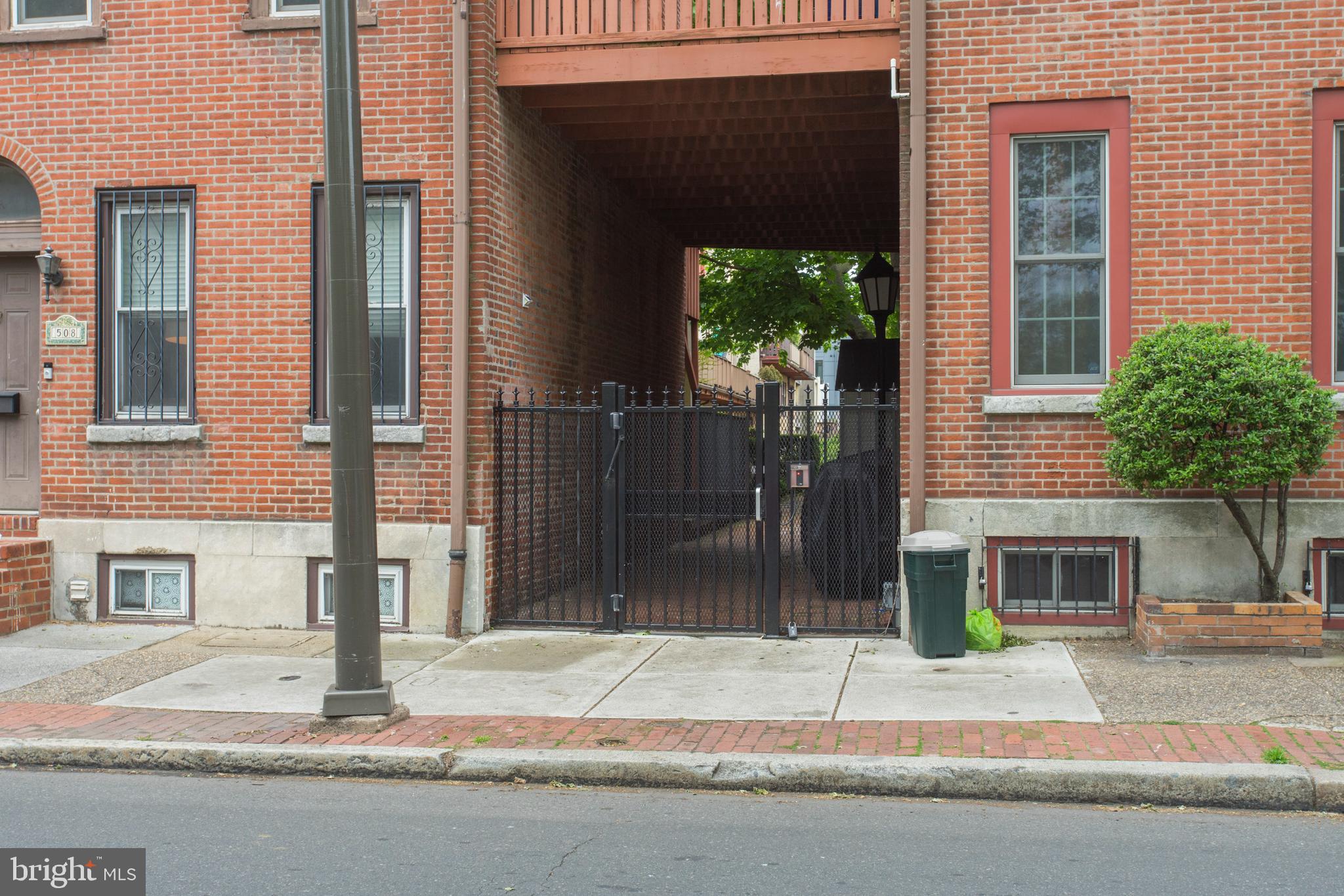 WASHINGTON SQ WEST - Residential