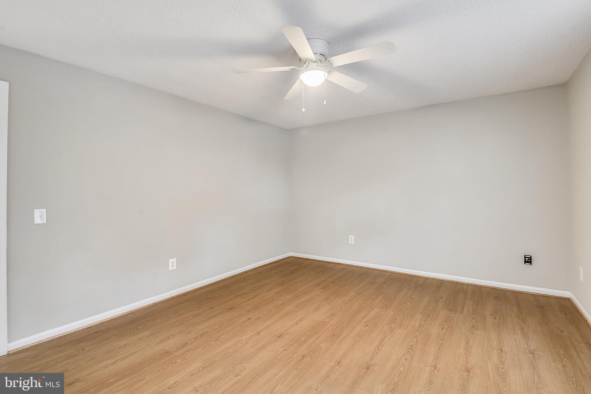 FOX CHAPEL AT TUDOR KNOLLS - Residential