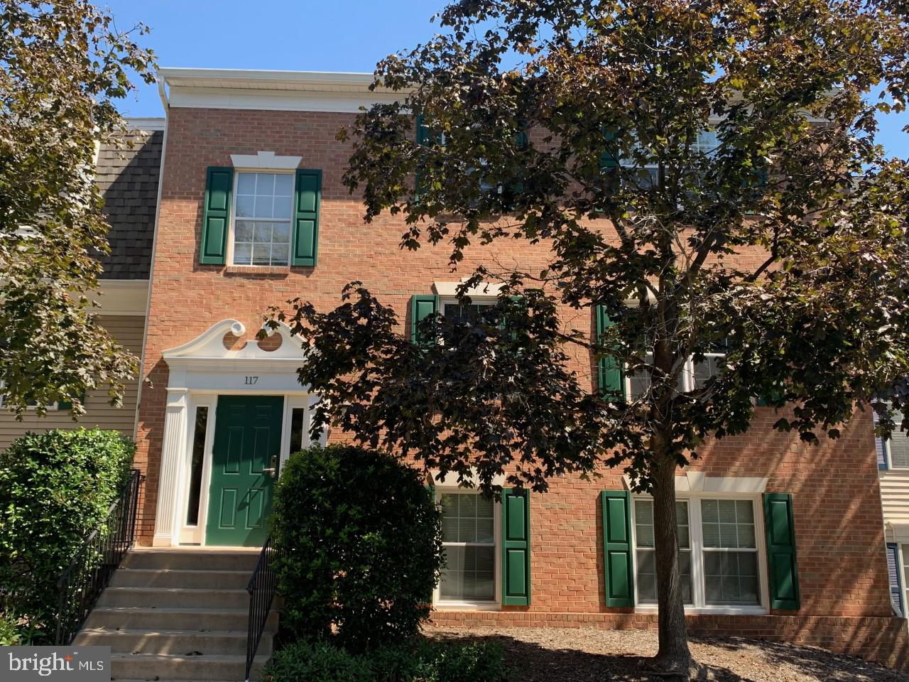 FOX CHAPEL AT TUDOR KNOLLS - Residential