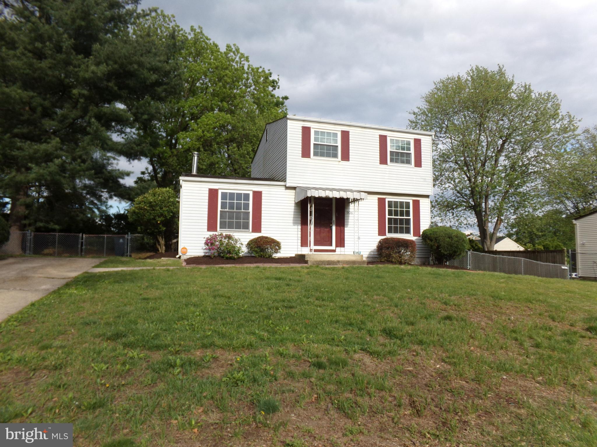 RAMBLING HILLS - Residential Lease