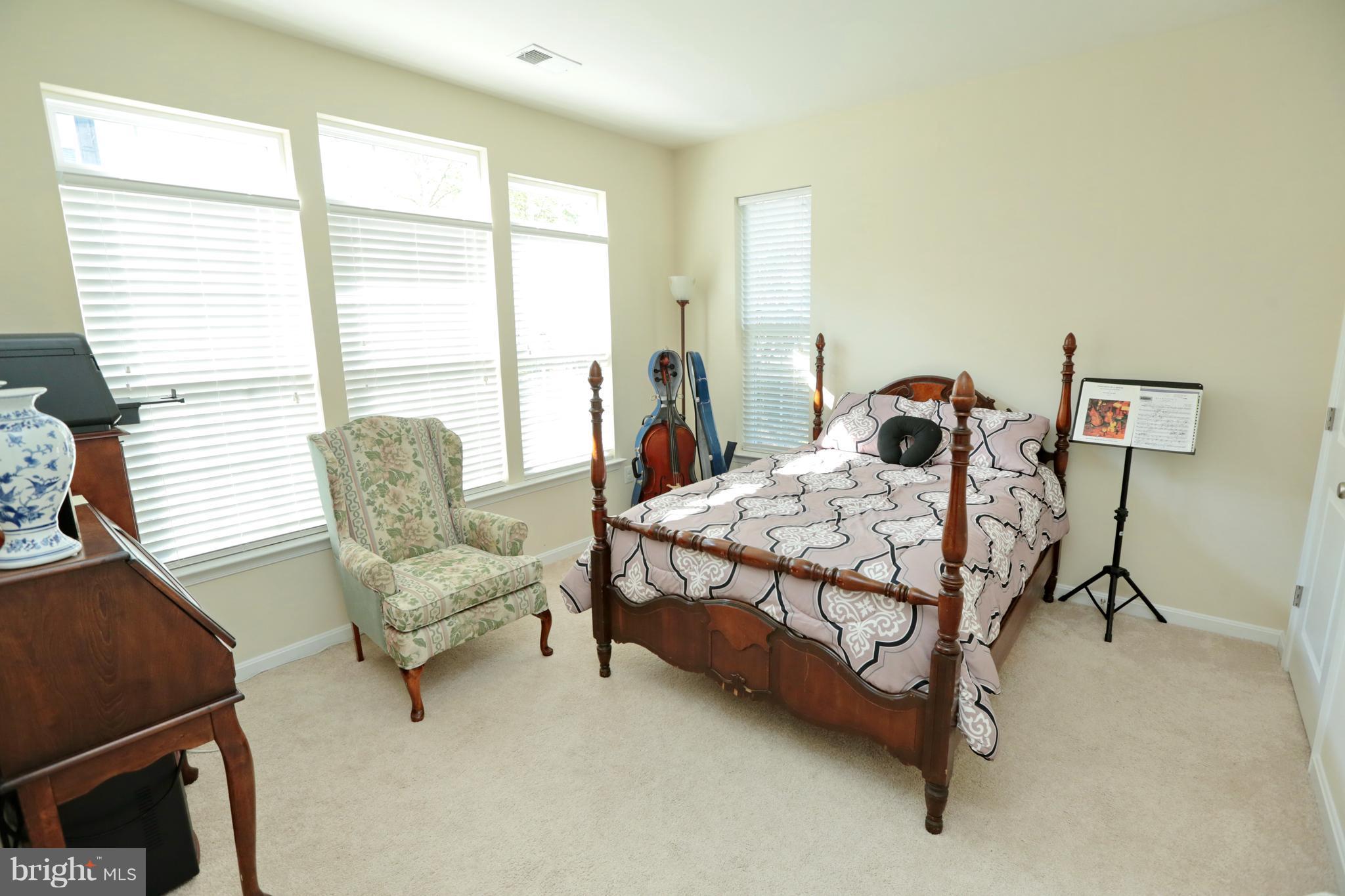 THE VILLAGES OF STEEPLEC - Residential Lease