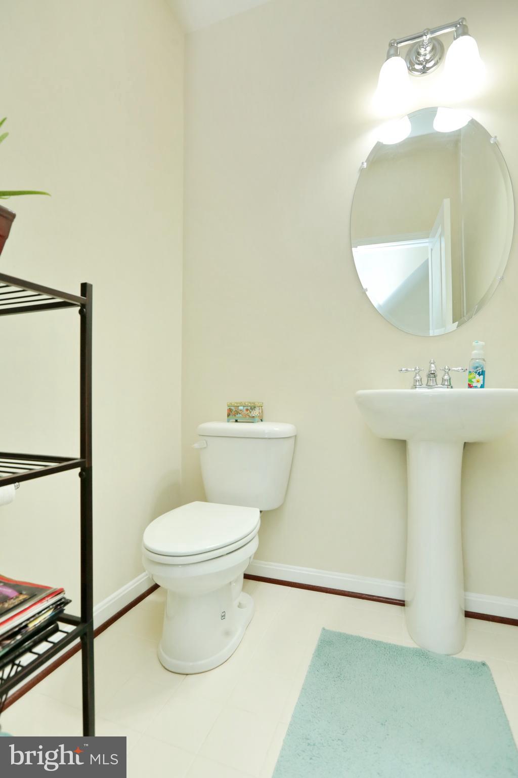 THE VILLAGES OF STEEPLEC - Residential Lease