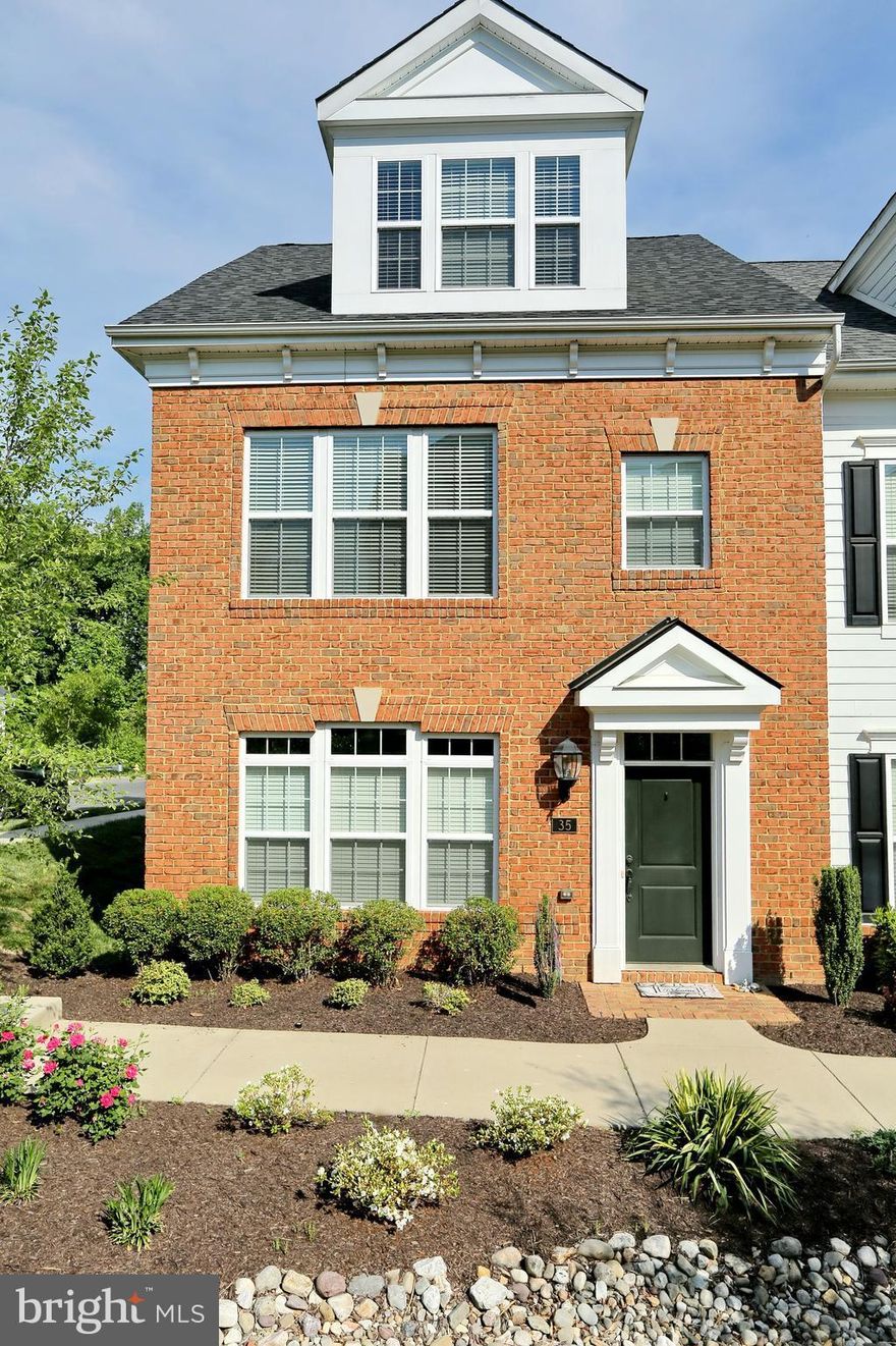 Absolutely Outstanding 3 EnSuite Bedrooms*Beautifully Appointed*End Unit w/2Car Gar.&Driveway&Street Parking*Lovely Deck Overlooking Wooded Reserve*Stainless Steel Appliances Including Gas Stove*Granite Countertops*Full Size Wash/Dry*Lots of Natural Light on Each Level*ABSOLUTELY NO PETS*Tenant Pays All Utilities*Owner Pays HOA*LA Will Email Link for Application if Needed*