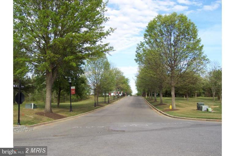 THE VILLAGES OF STEEPLEC - Residential Lease