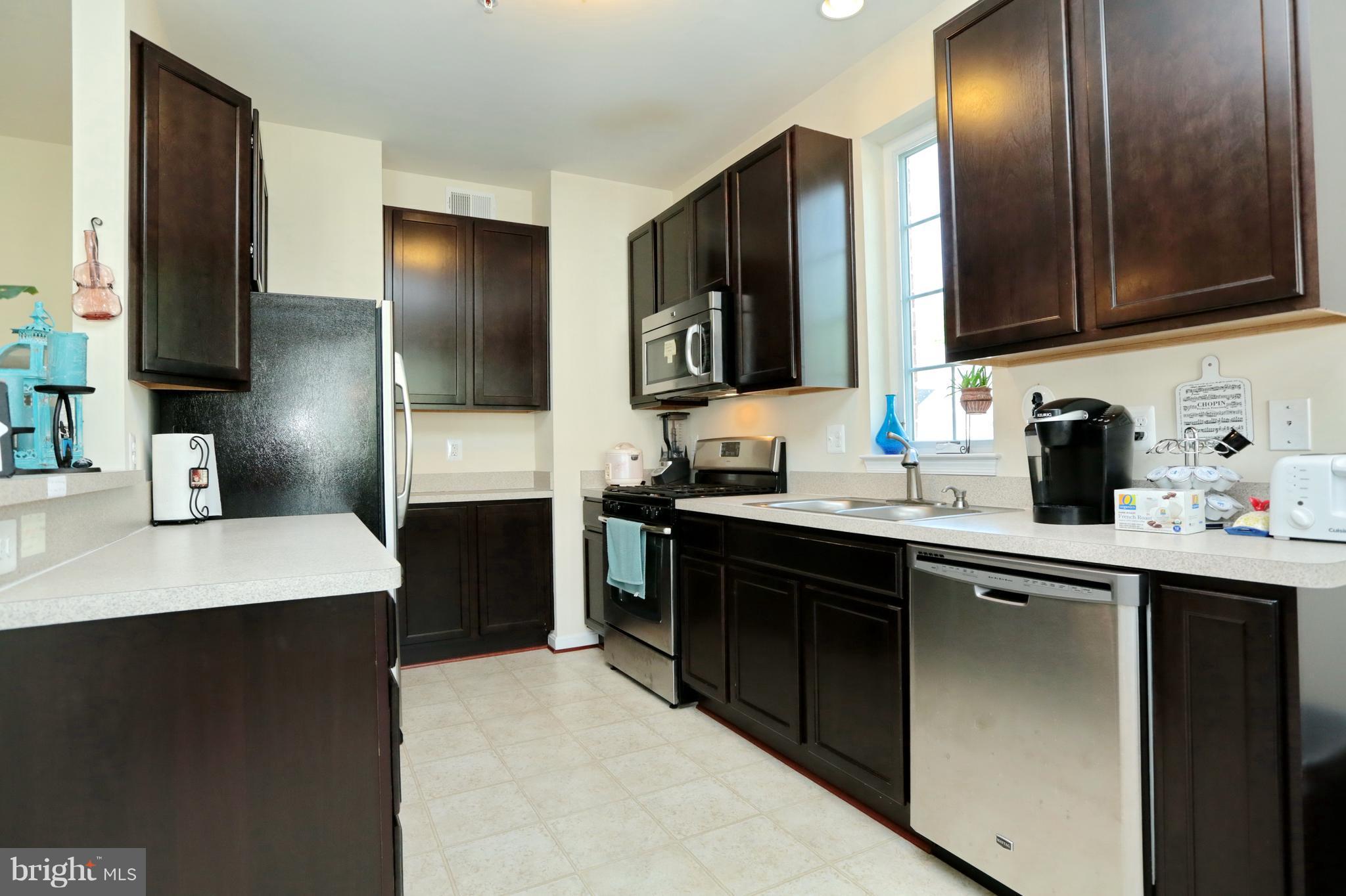 THE VILLAGES OF STEEPLEC - Residential Lease