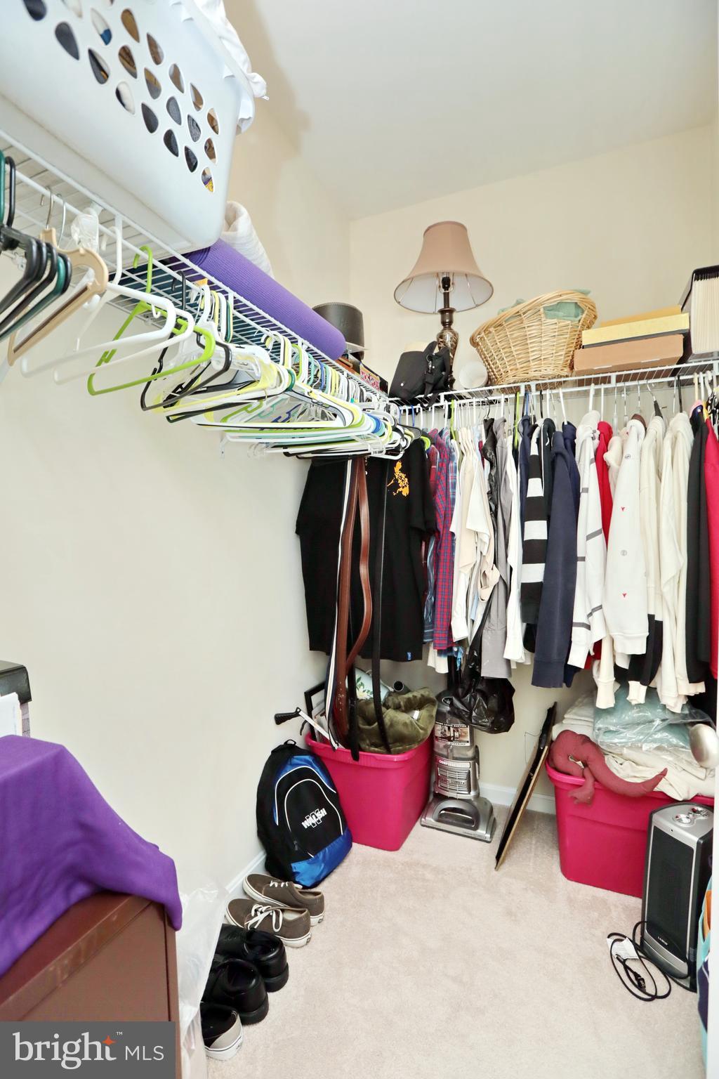 THE VILLAGES OF STEEPLEC - Residential Lease