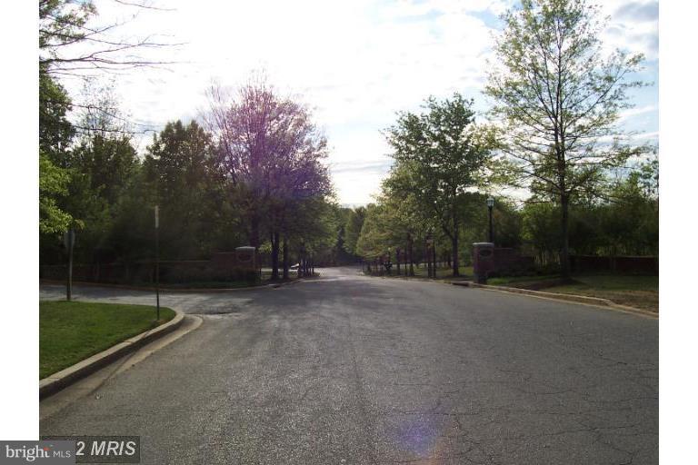 THE VILLAGES OF STEEPLEC - Residential Lease