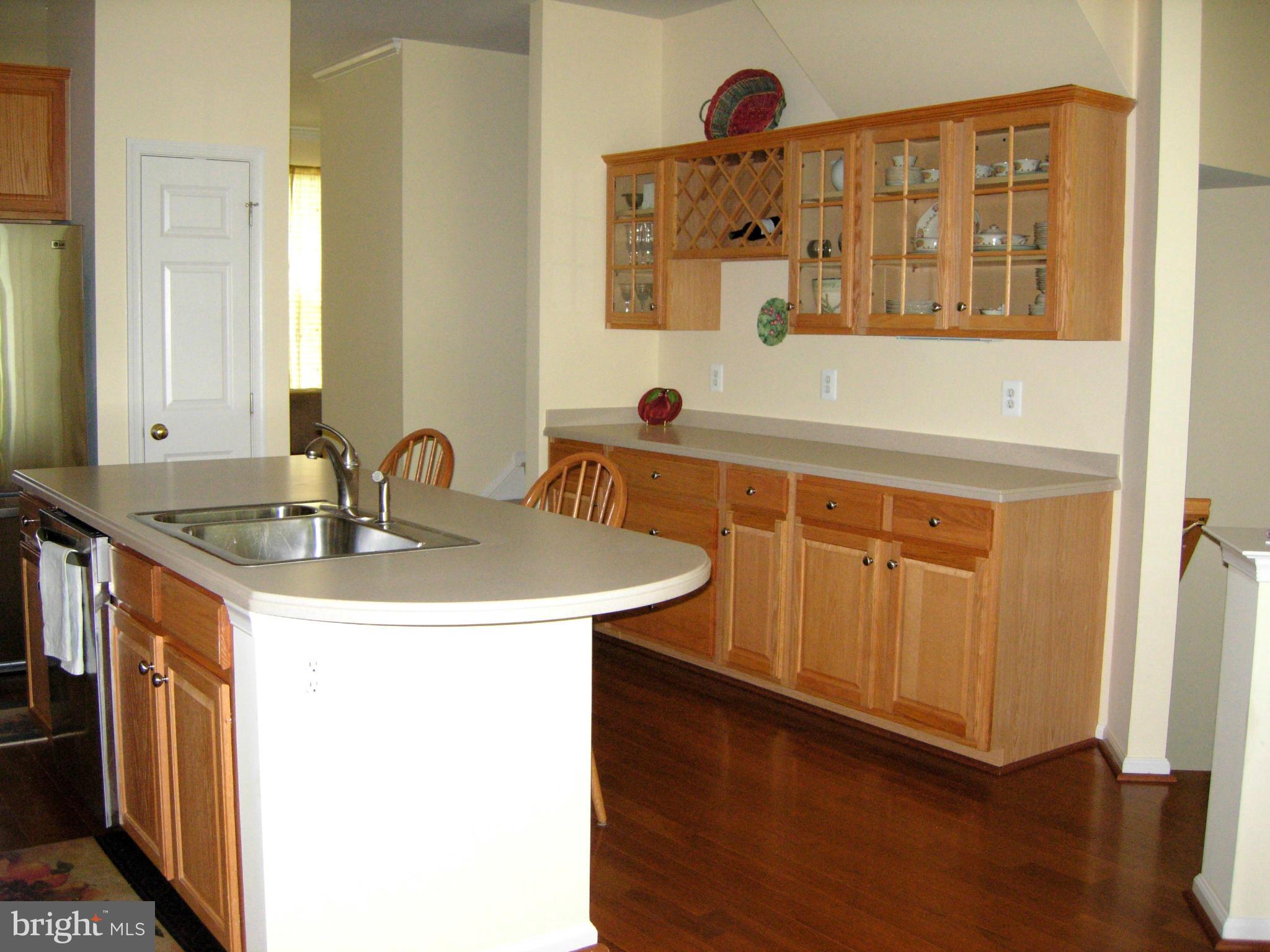 SIGNATURE AT BROADLANDS - Residential