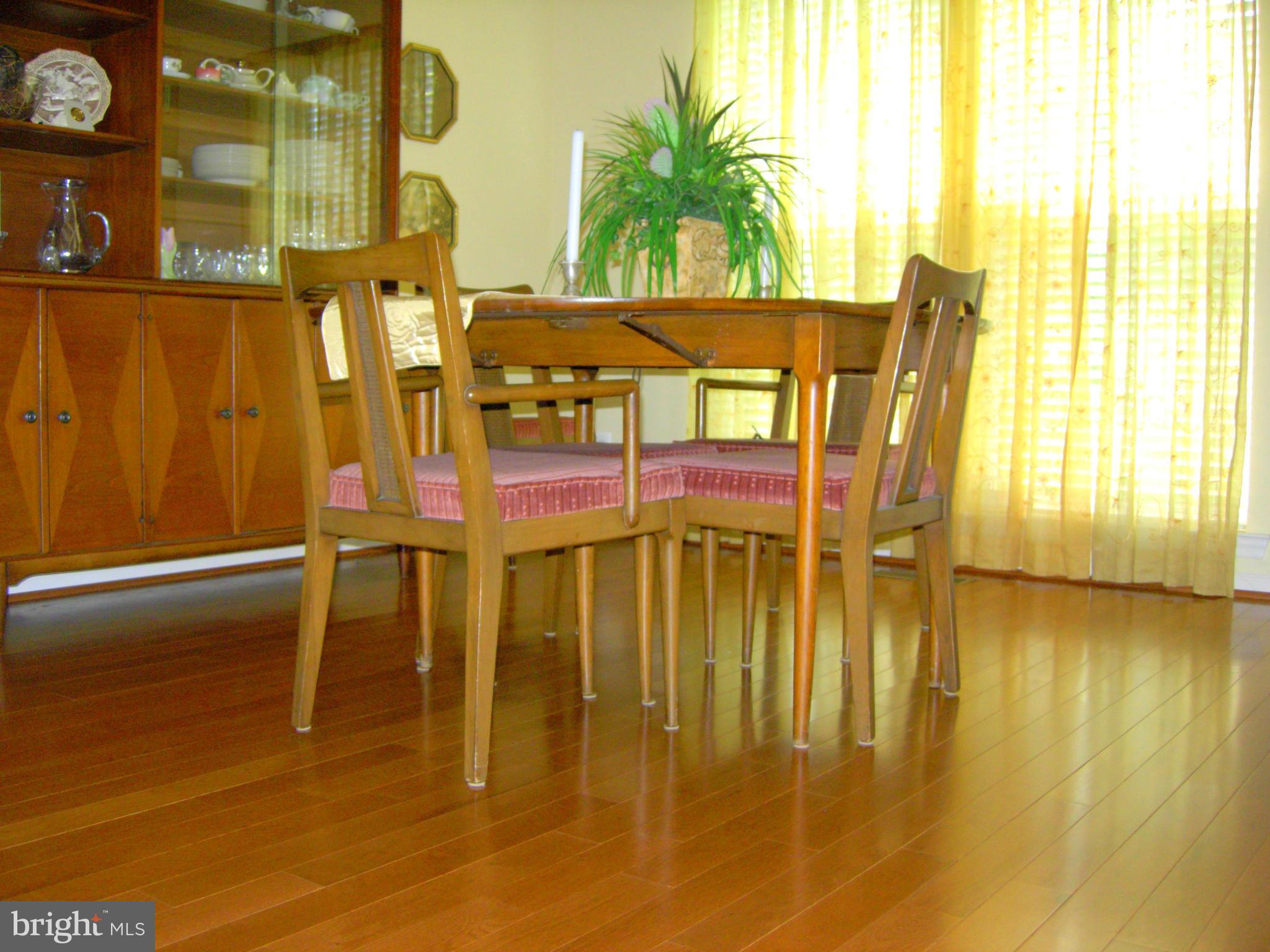 SIGNATURE AT BROADLANDS - Residential